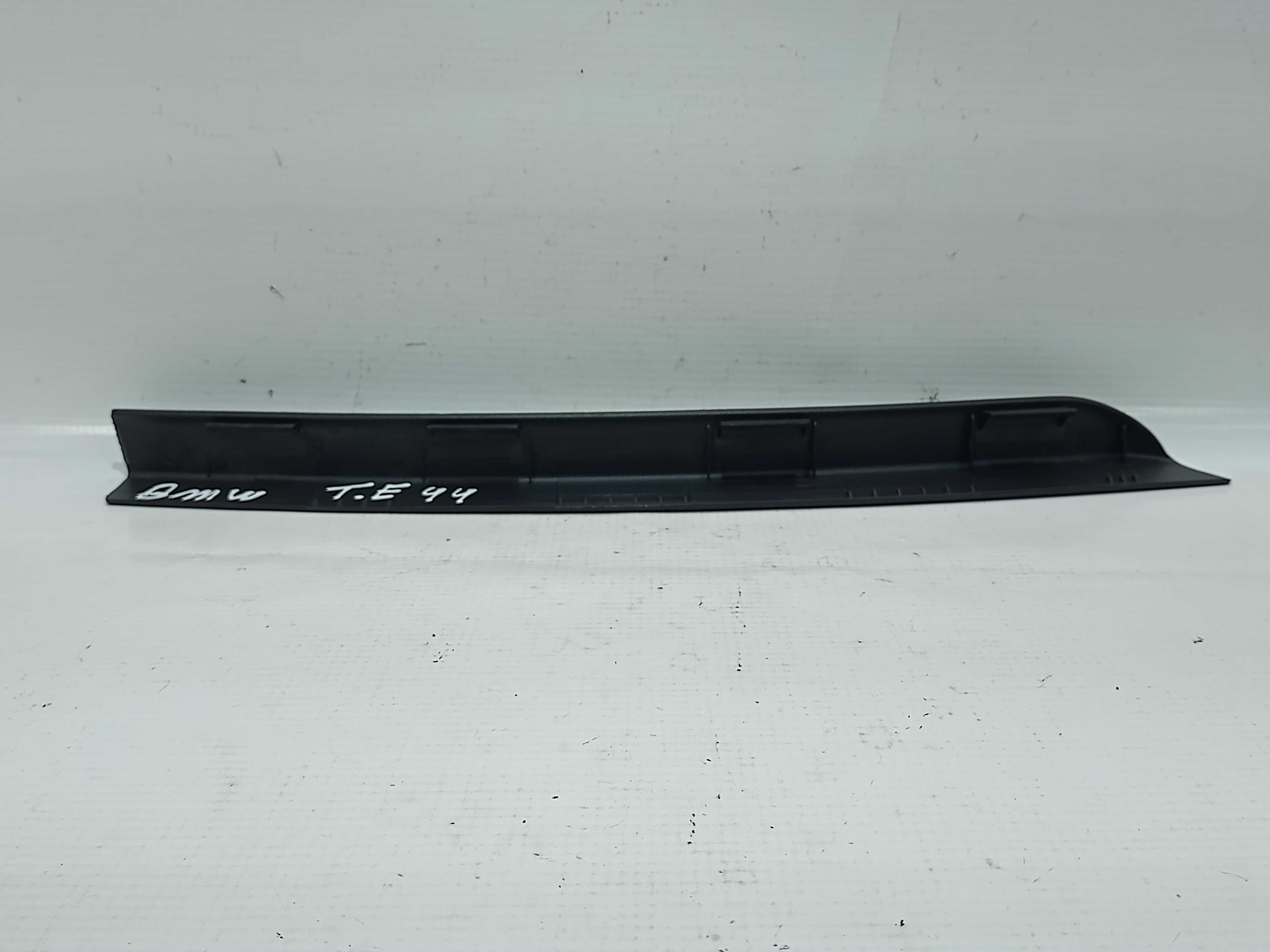 Acabamento Porta Traseira Esquerda Bmw 750i 2011 2012 A 2015