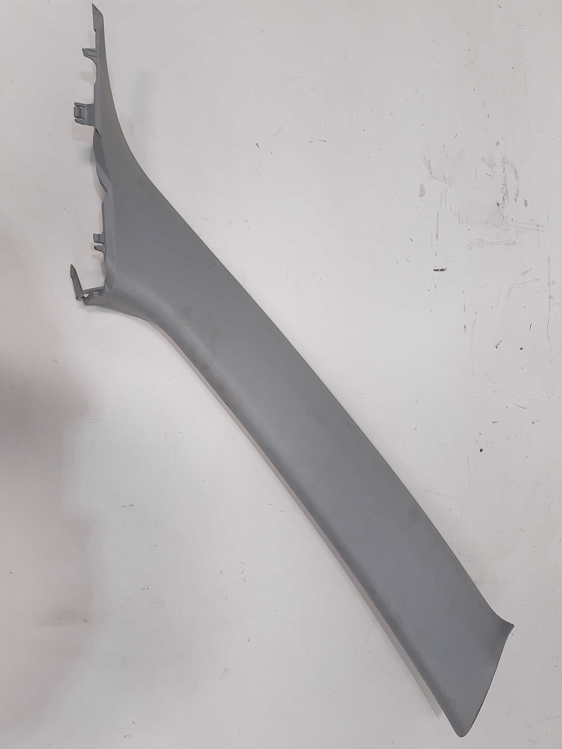 Moldura Direita Coluna Parabrisa Mitsubishi Lancer 10 A 2016