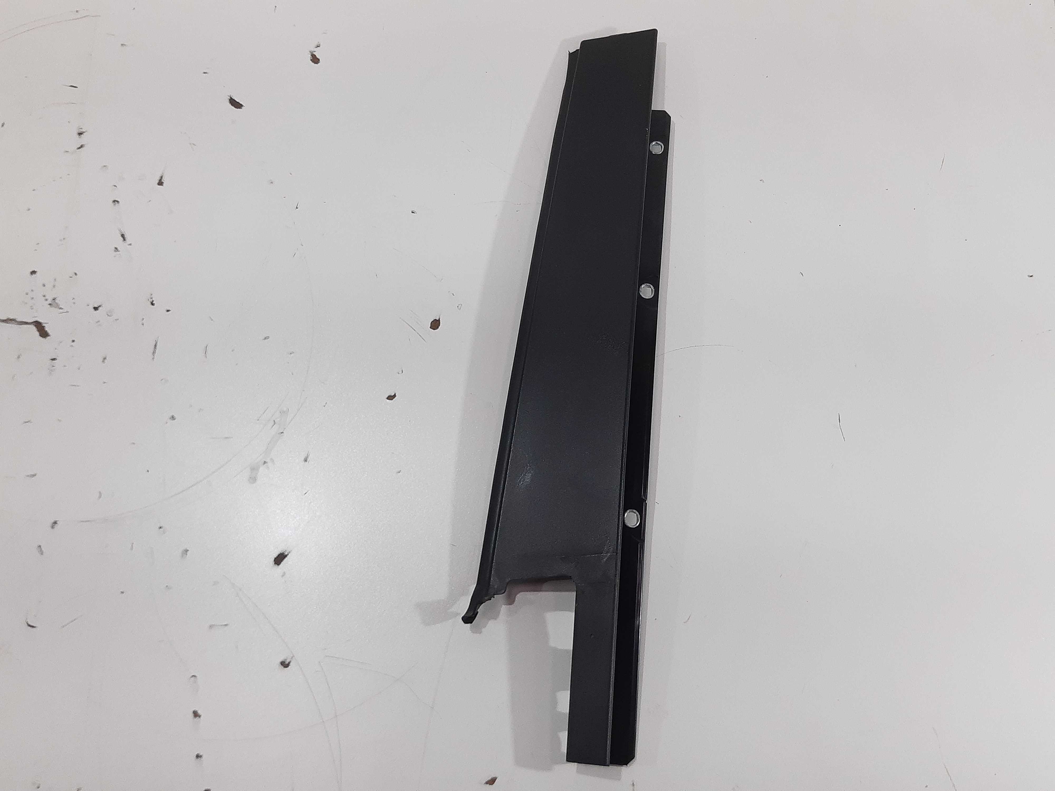 Coluna Externa Porta Traseira Esquerda Renegade 2016 A 2020