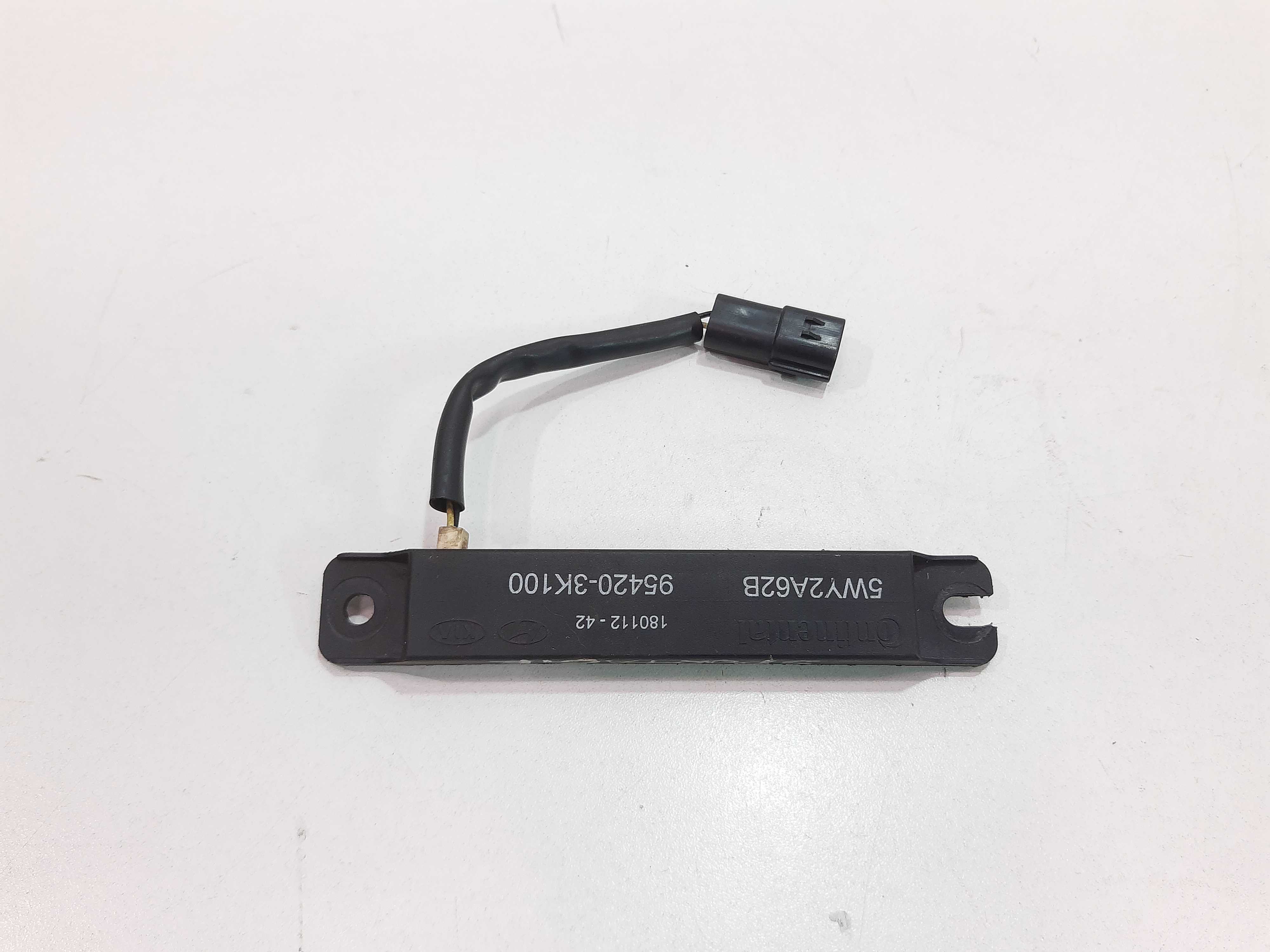 Antena Amplificadora Sportage Tucson Elantra 2010 A 2015