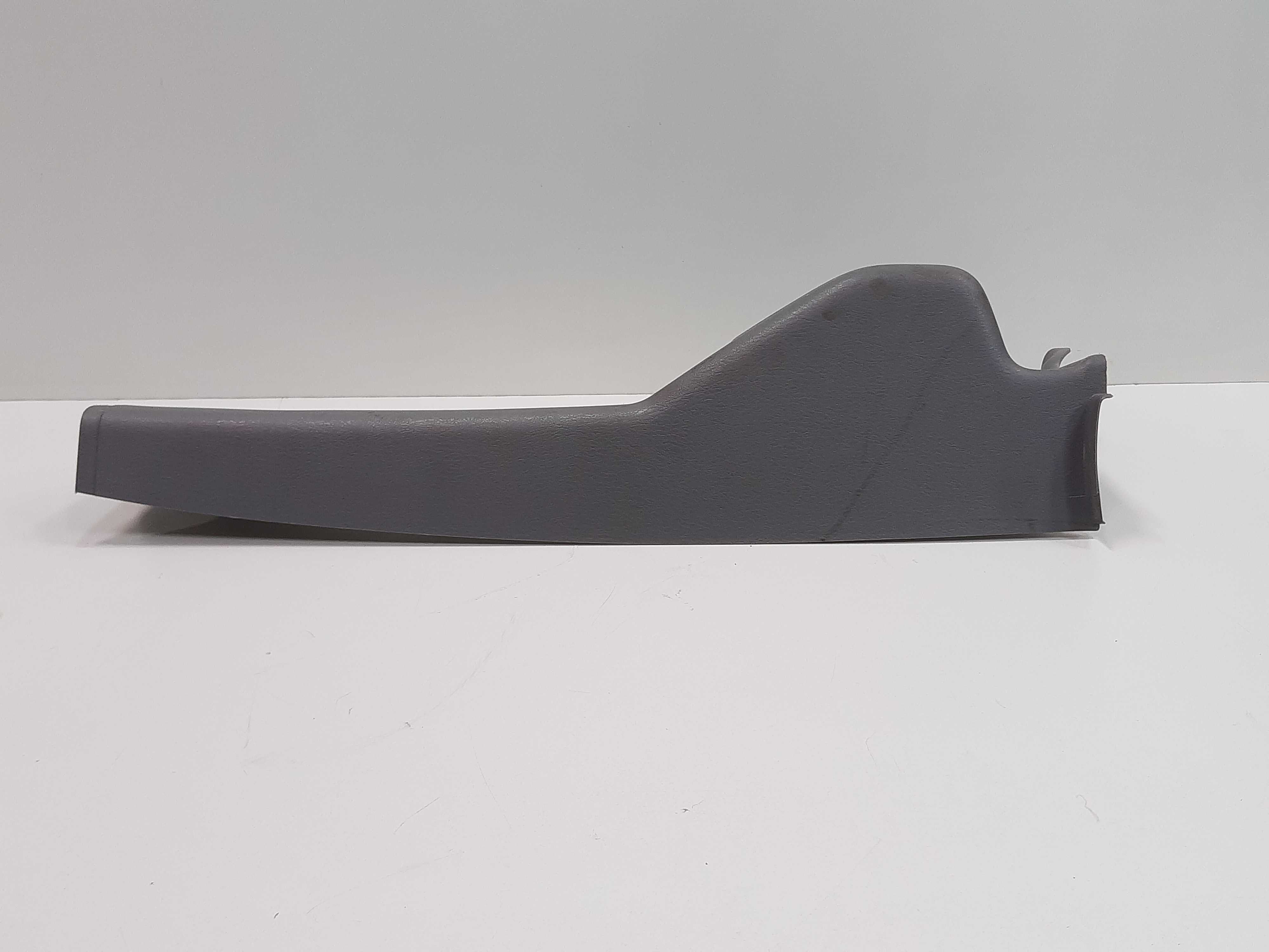 Moldura Coluna Interna Esquerda Grand Caravan 1997 A 2003