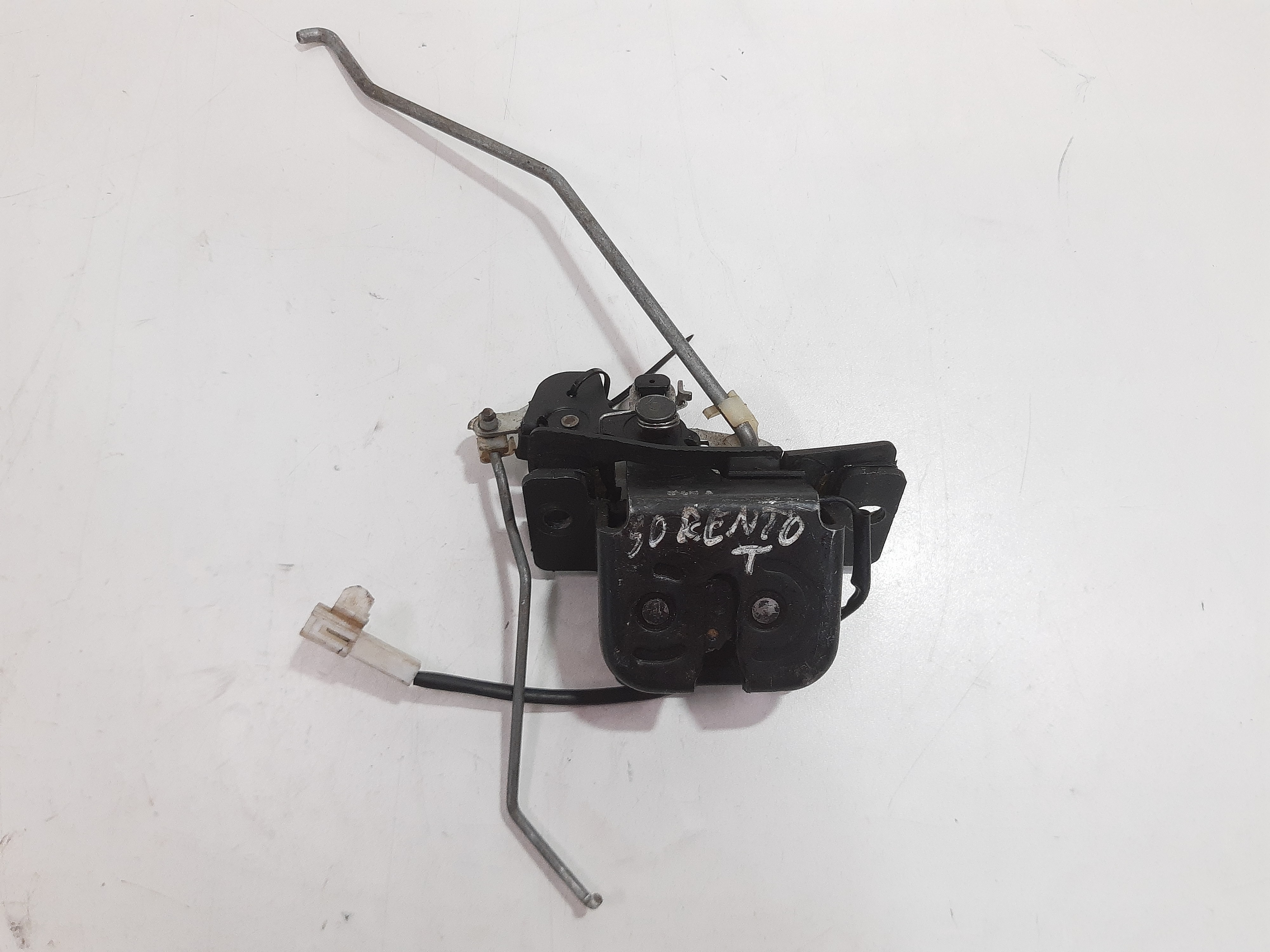 Fechadura Porta-malas Kia Sorento 04 05 06 07 Á 09 Xx