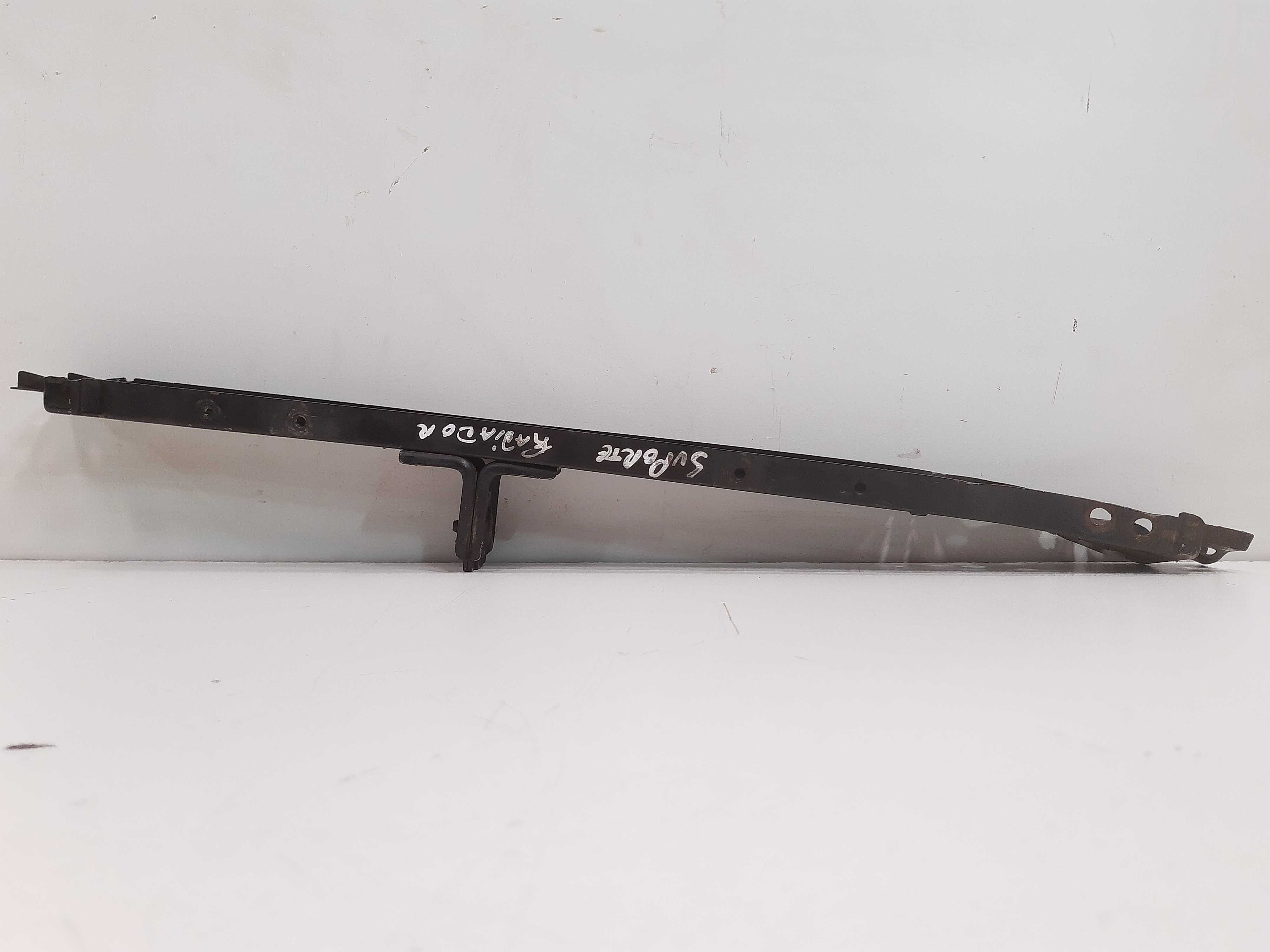Suporte Radiador Kia Sorento 2.5 2004 Á 2009 C/ Avaria