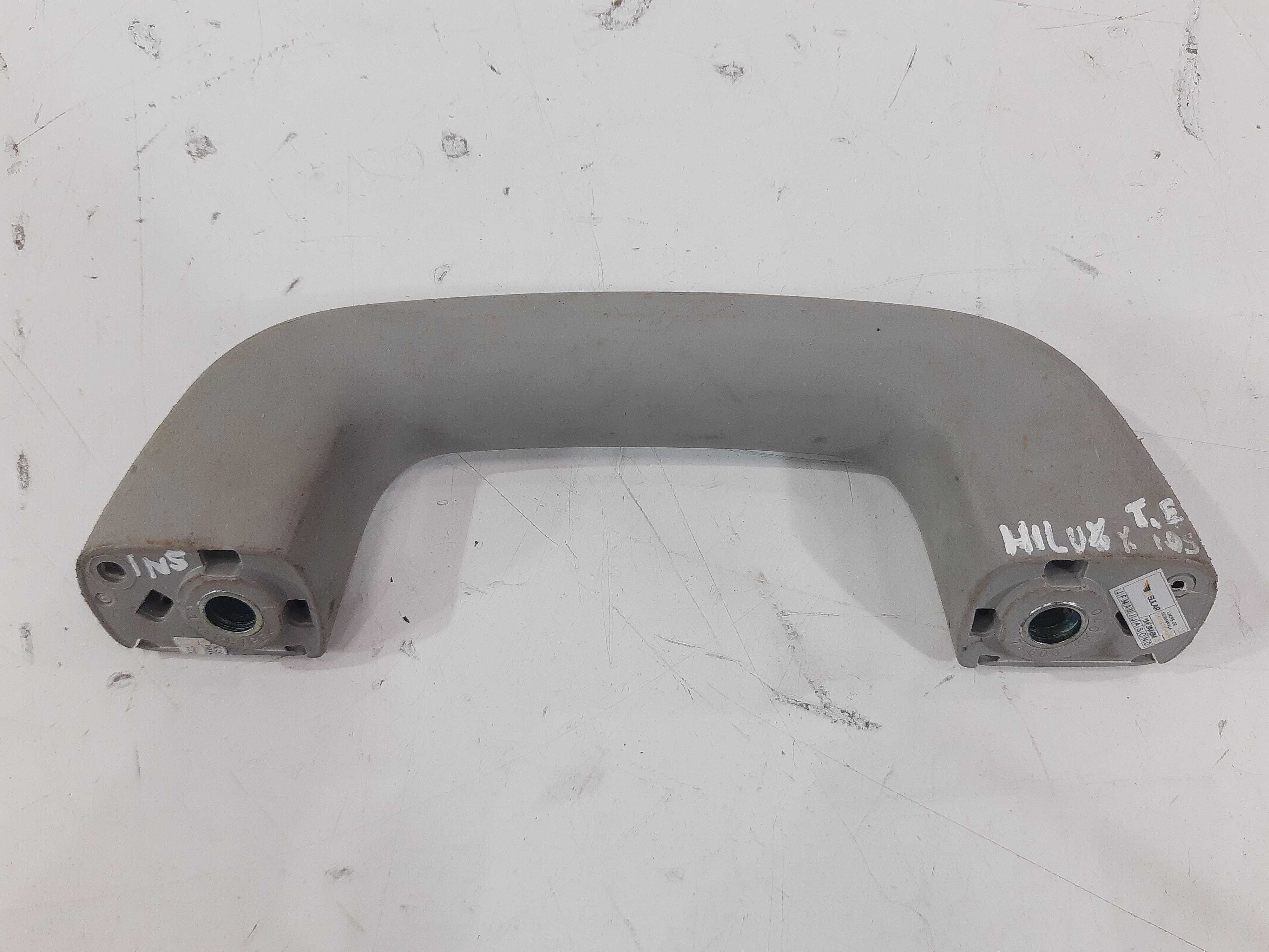 Puxador Alça Teto Traseira Esquerda Hilux 2006 2007 A 2011