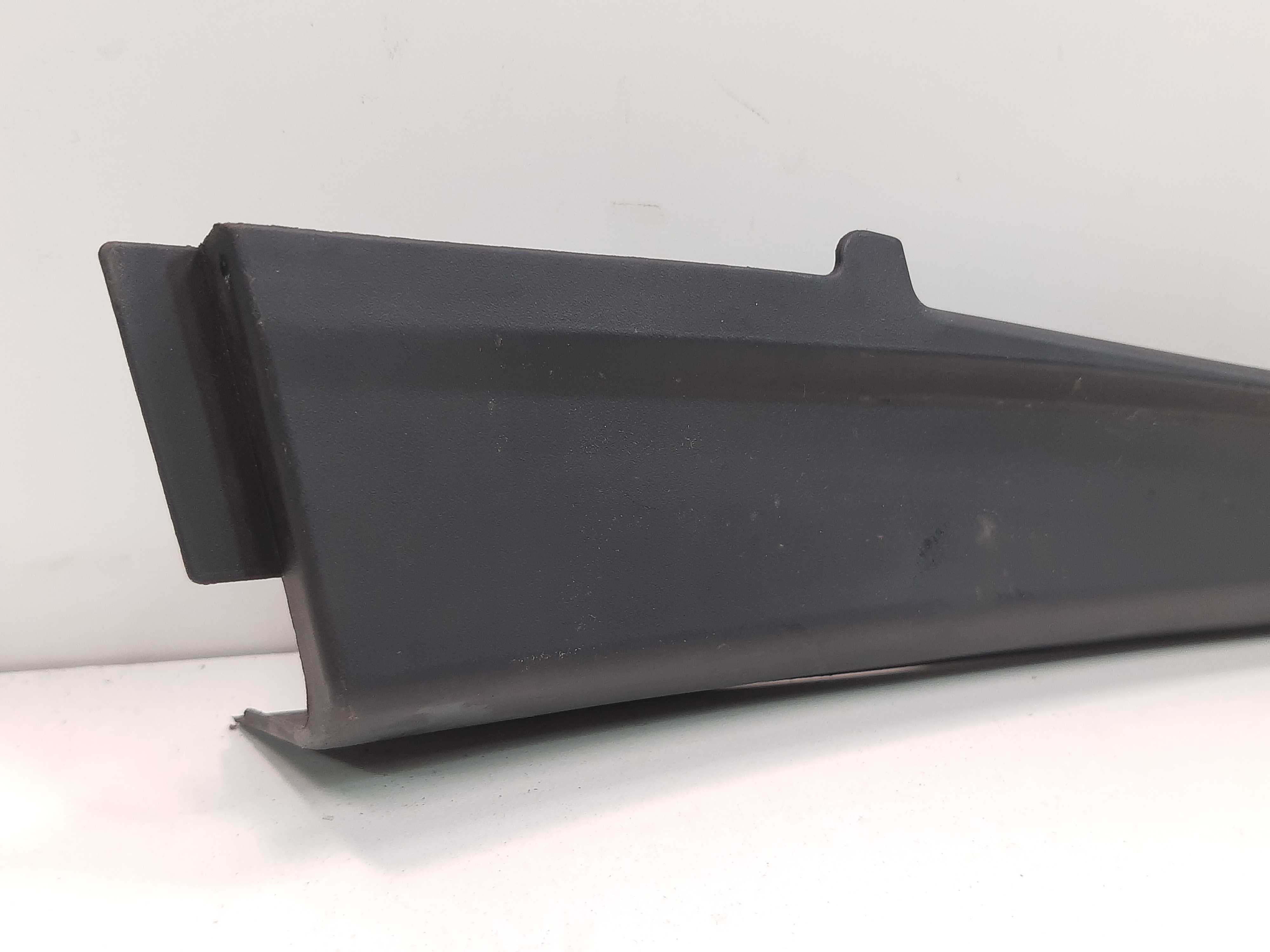 Moldura Interna Porta Dianteira Direita Bmw 750i 2011 A 2015
