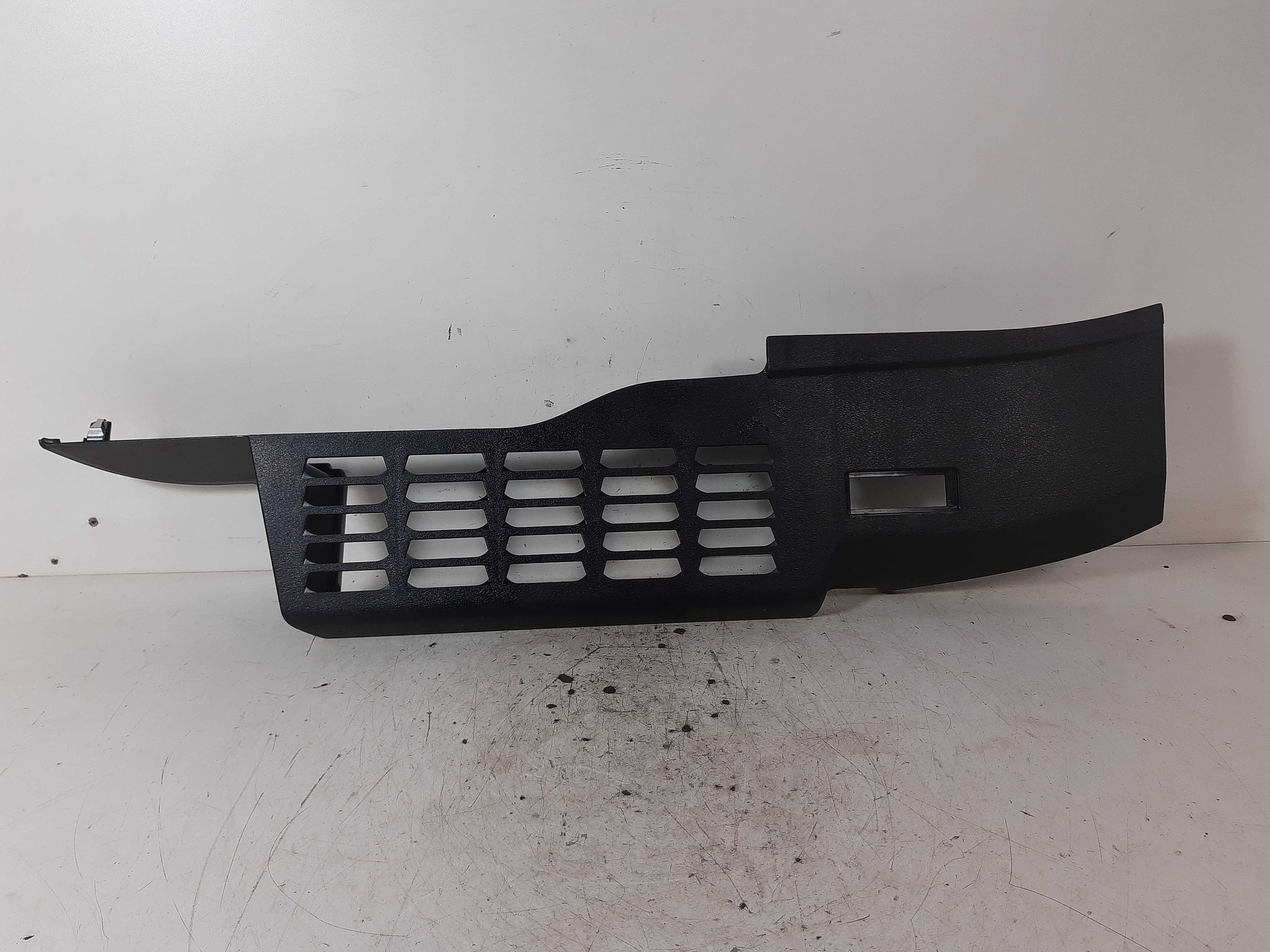 Acabamento Esquerdo Porta Malas Bmw X4 Xdrive28i 2015 A 2018