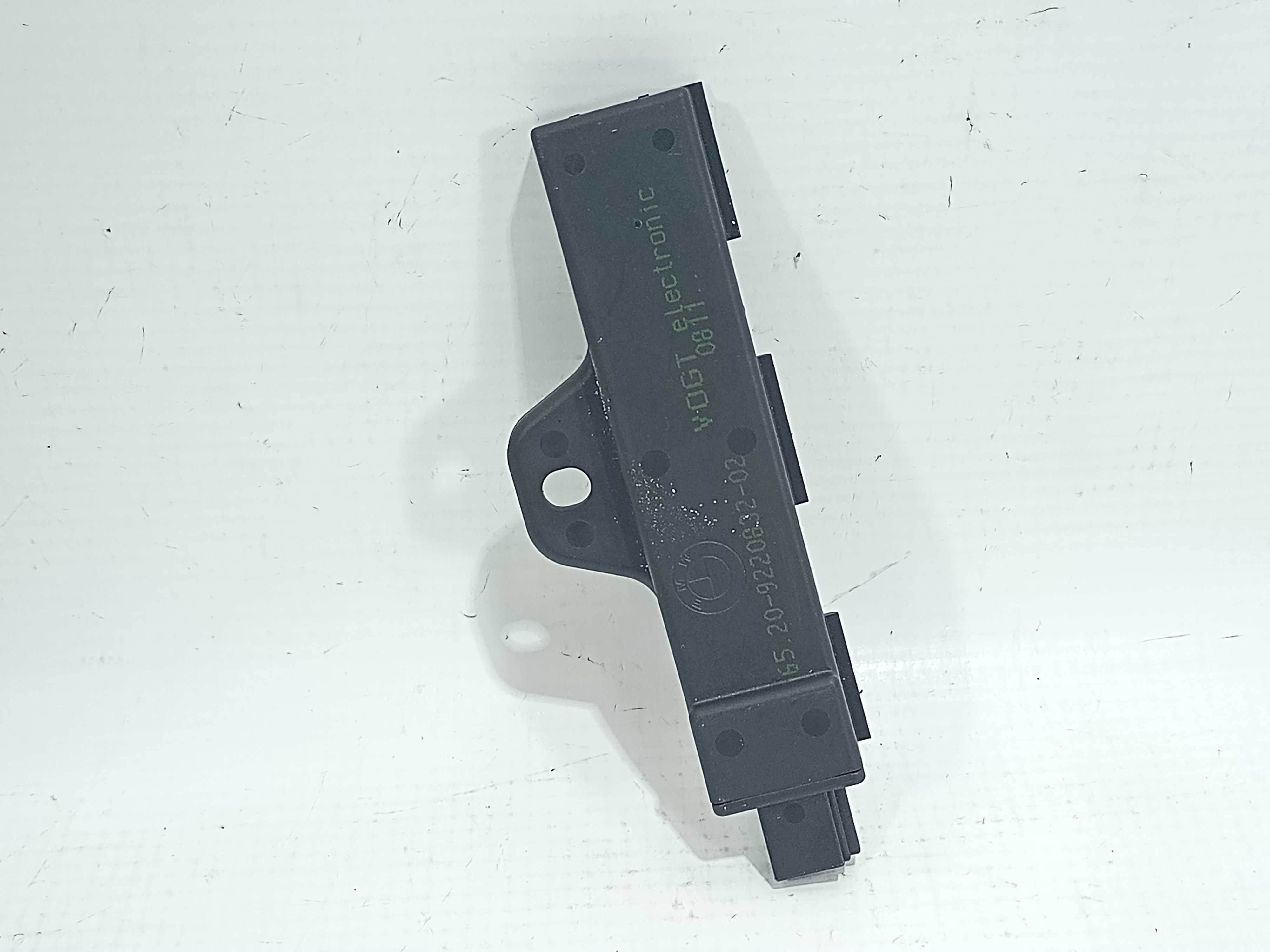Módulo Sensor Antena Amplificador Bmw 750i 2011 2012 Á 2015