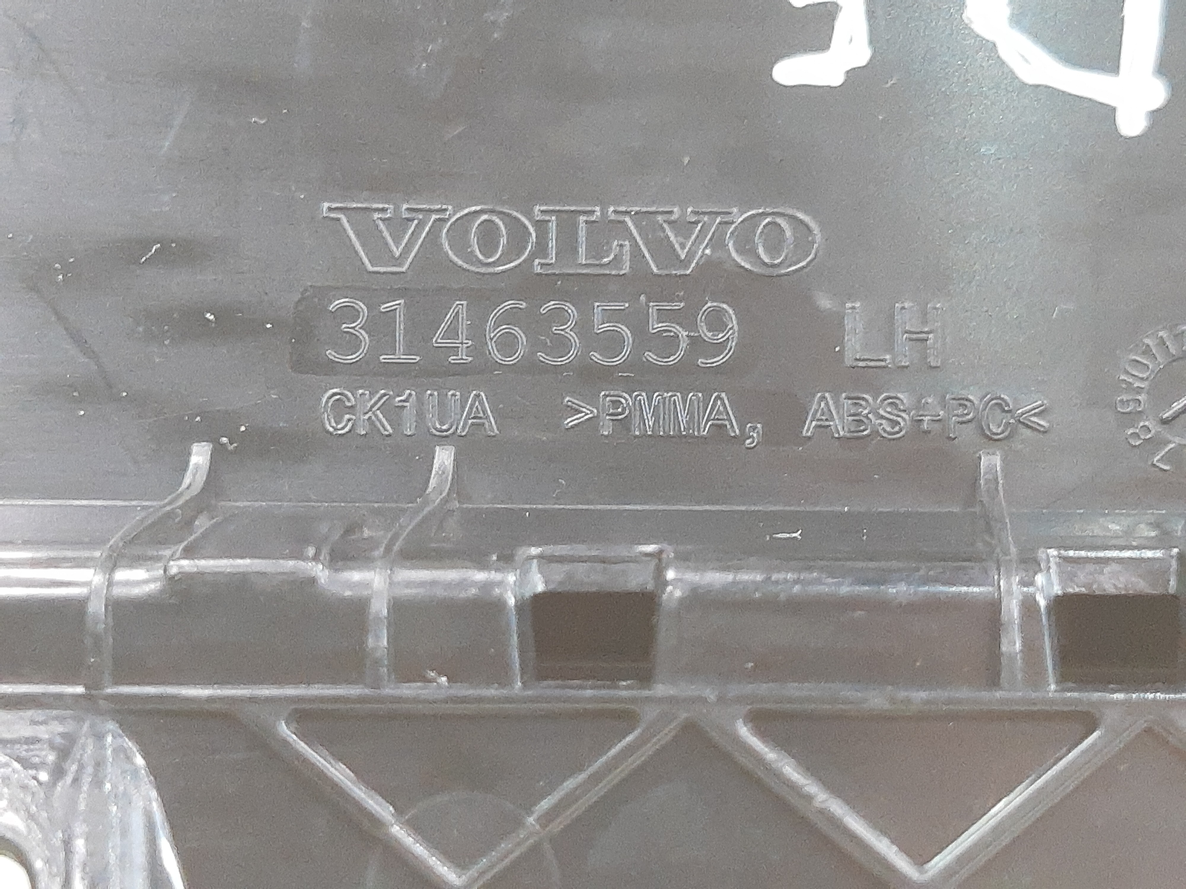 Aplique Ext Porta Dianteira Esquerda Volvo V40 2013 Á 2019