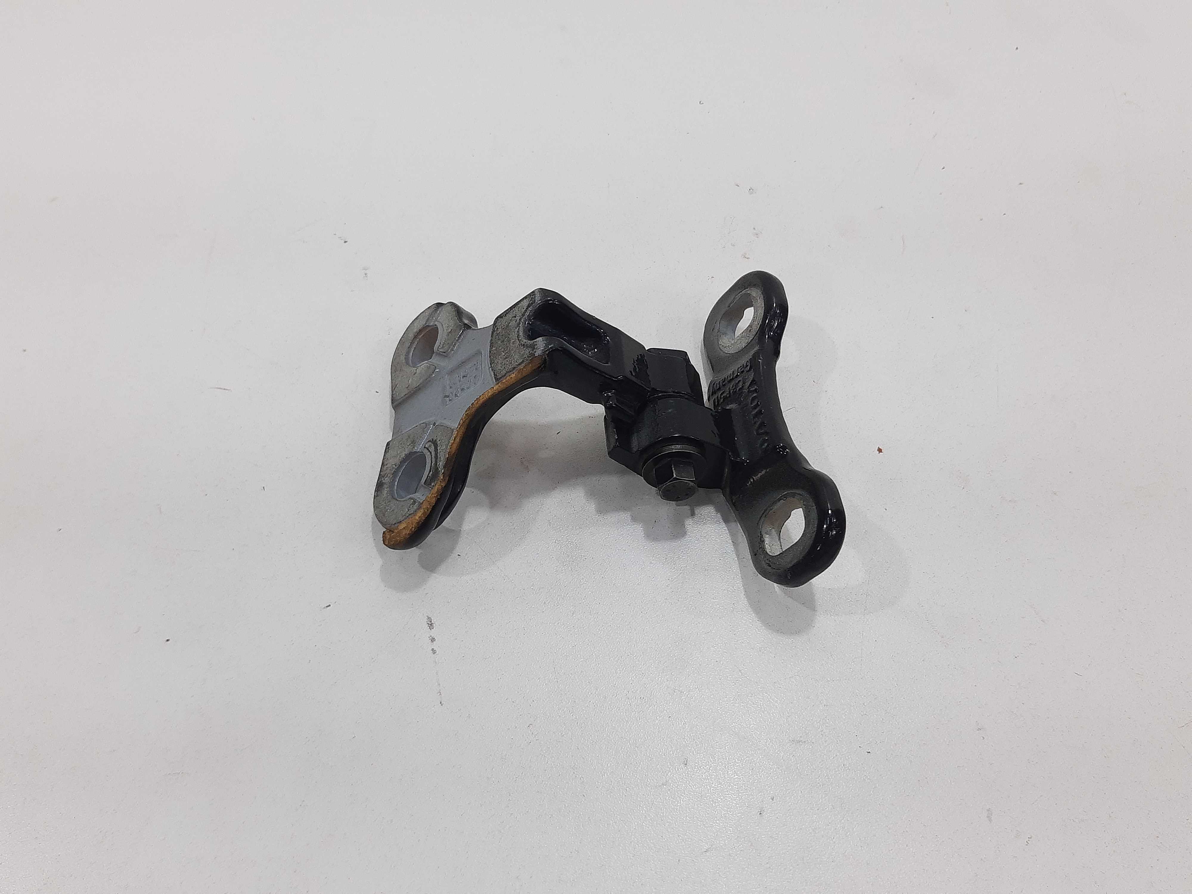 Dobradiça Porta Dianteira Esquerda Volvo V50 2005 A 2011