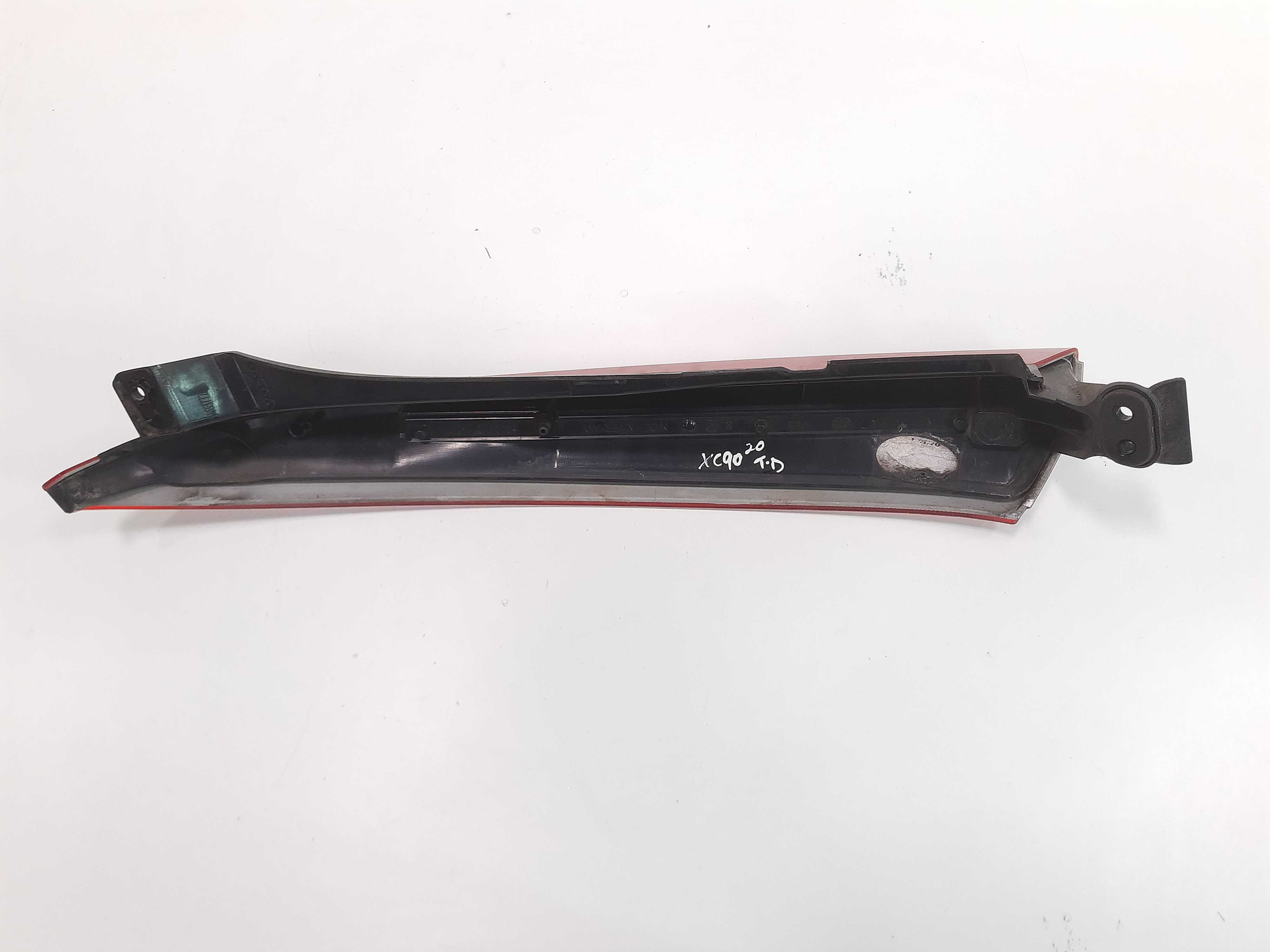 Lanterna Tampa Direita Volvo Xc90 2005 A 2011 Xx