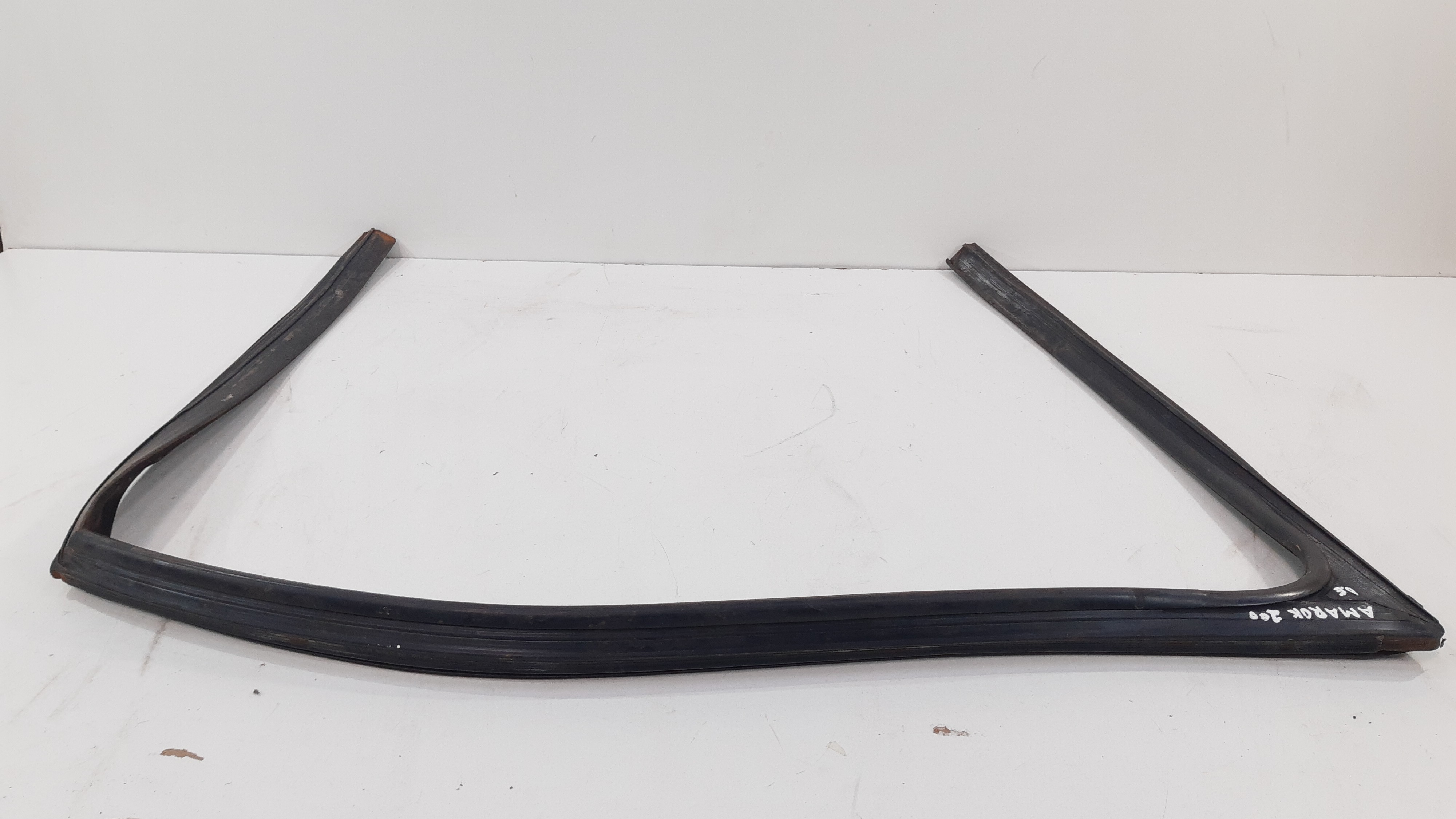 Guarnição Porta Dianteira Esquerda Vw Amarok 2011 Á 2016 Xx