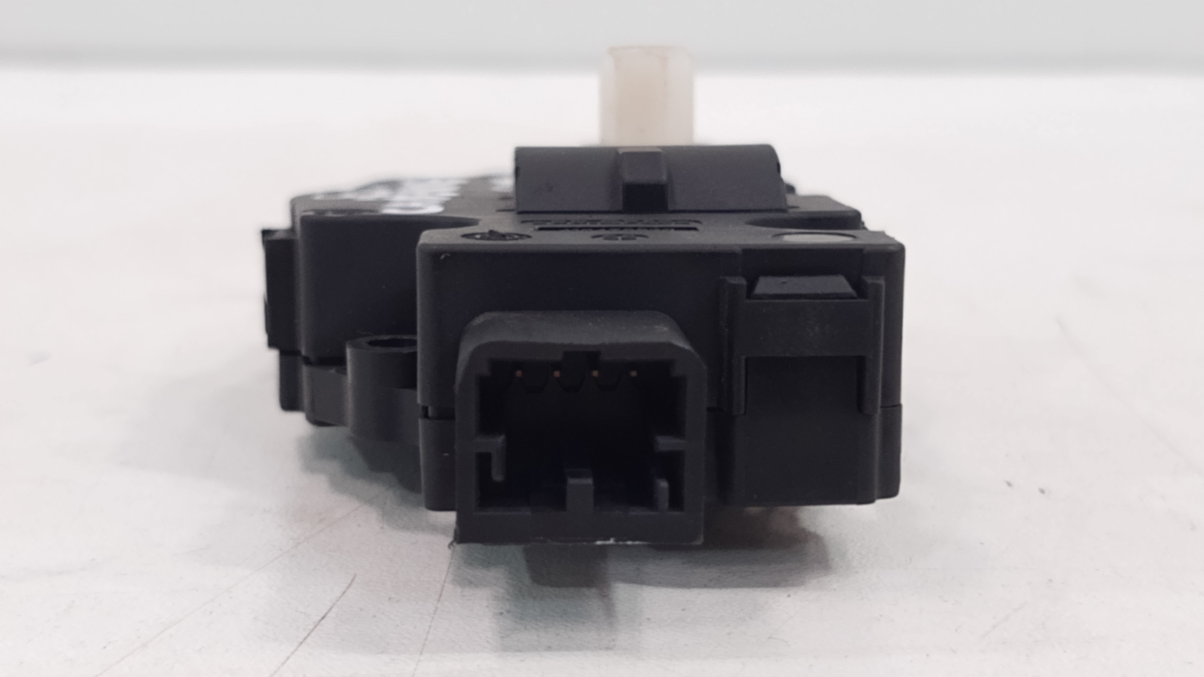 Motor Atuador Caixa Ar Esquerdo Porsche Cayenne 2011 Á 2015