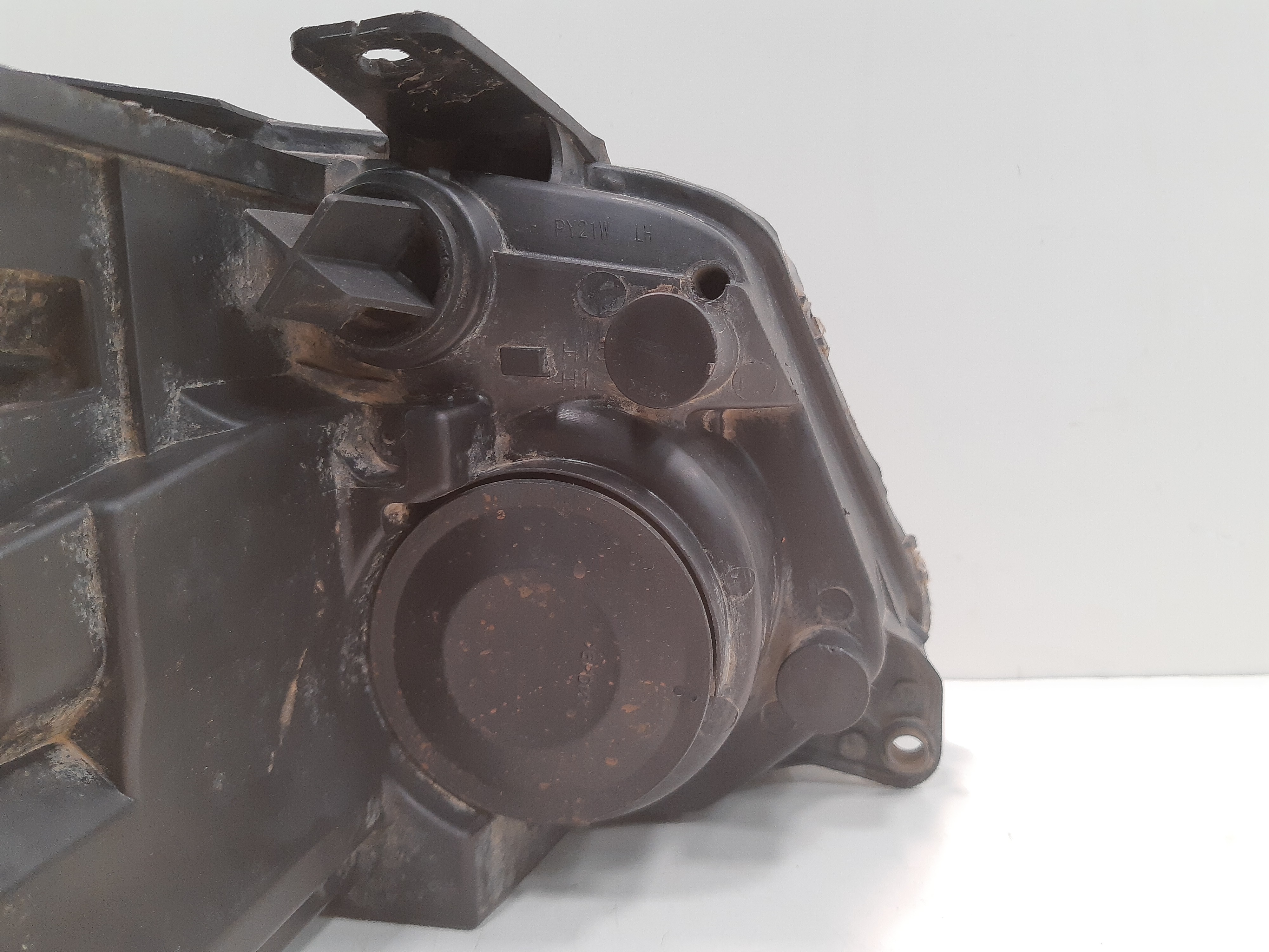 Farol Esquerdo Volkswagen Amarok 2011 Á 2016 Xx