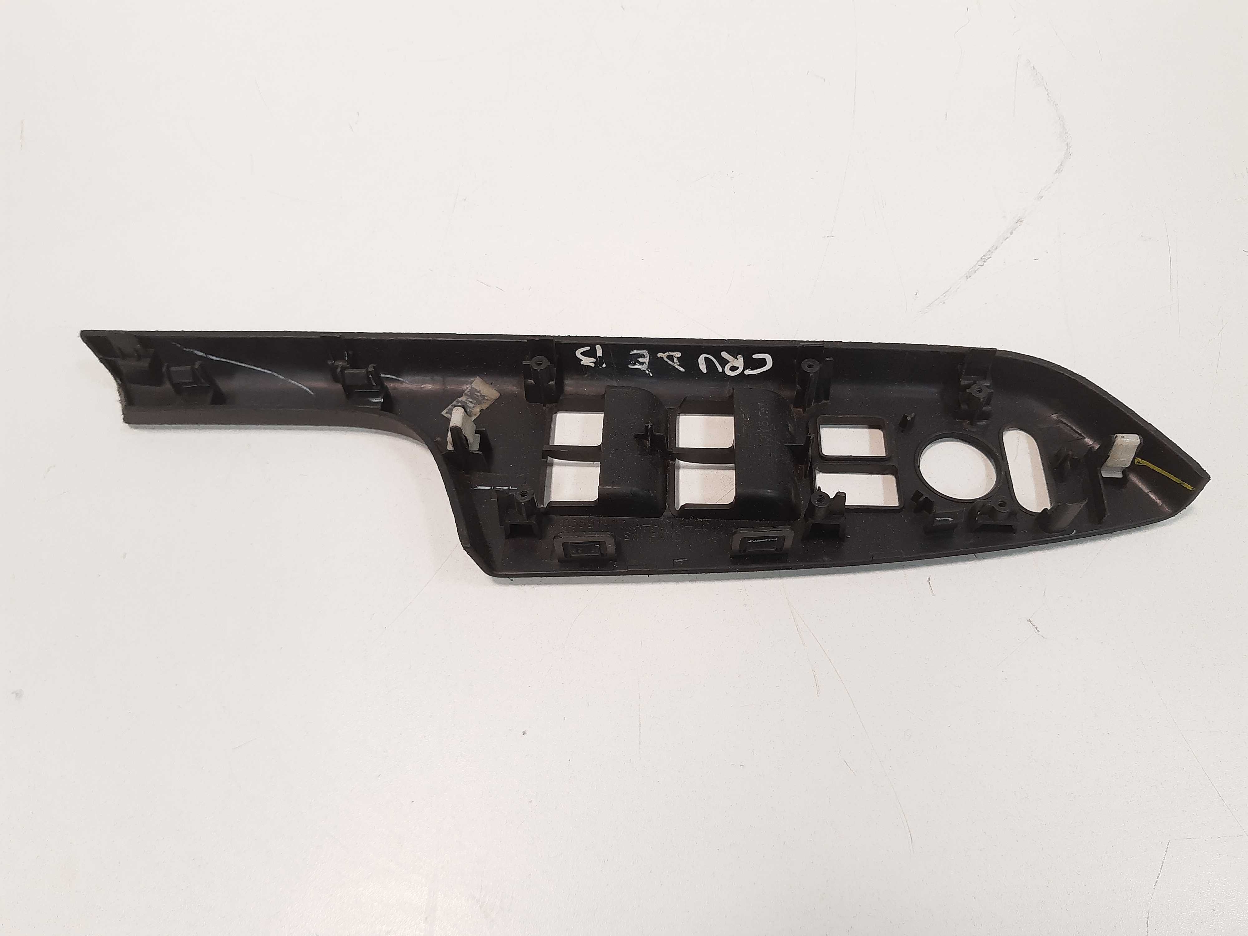 Moldura Comando Vidro Dianteiro Esquerdo Crv 2012 A 2015