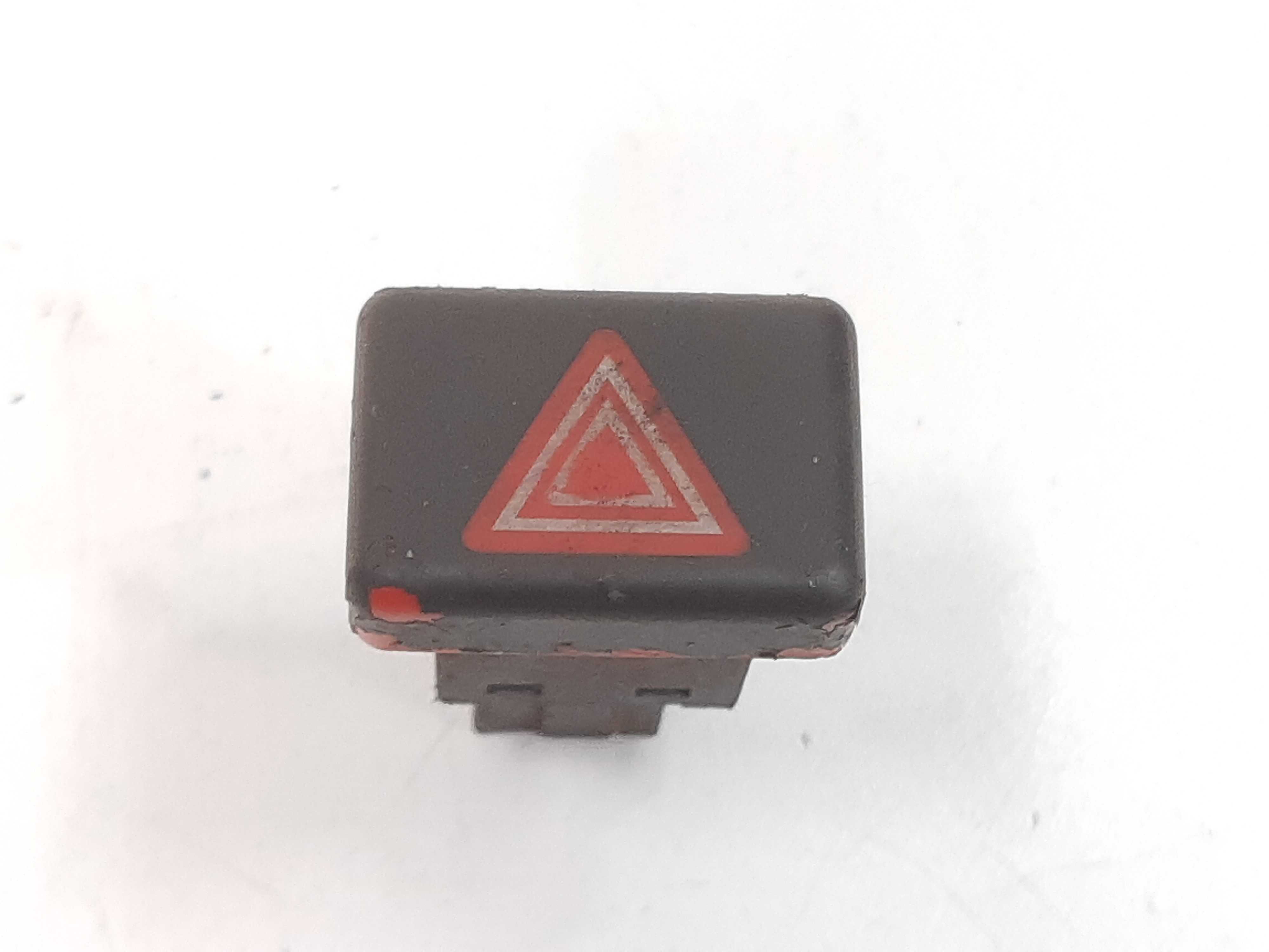 Botão Pisca Alerta Audi A4 2006 2007 2008 2009 Xx