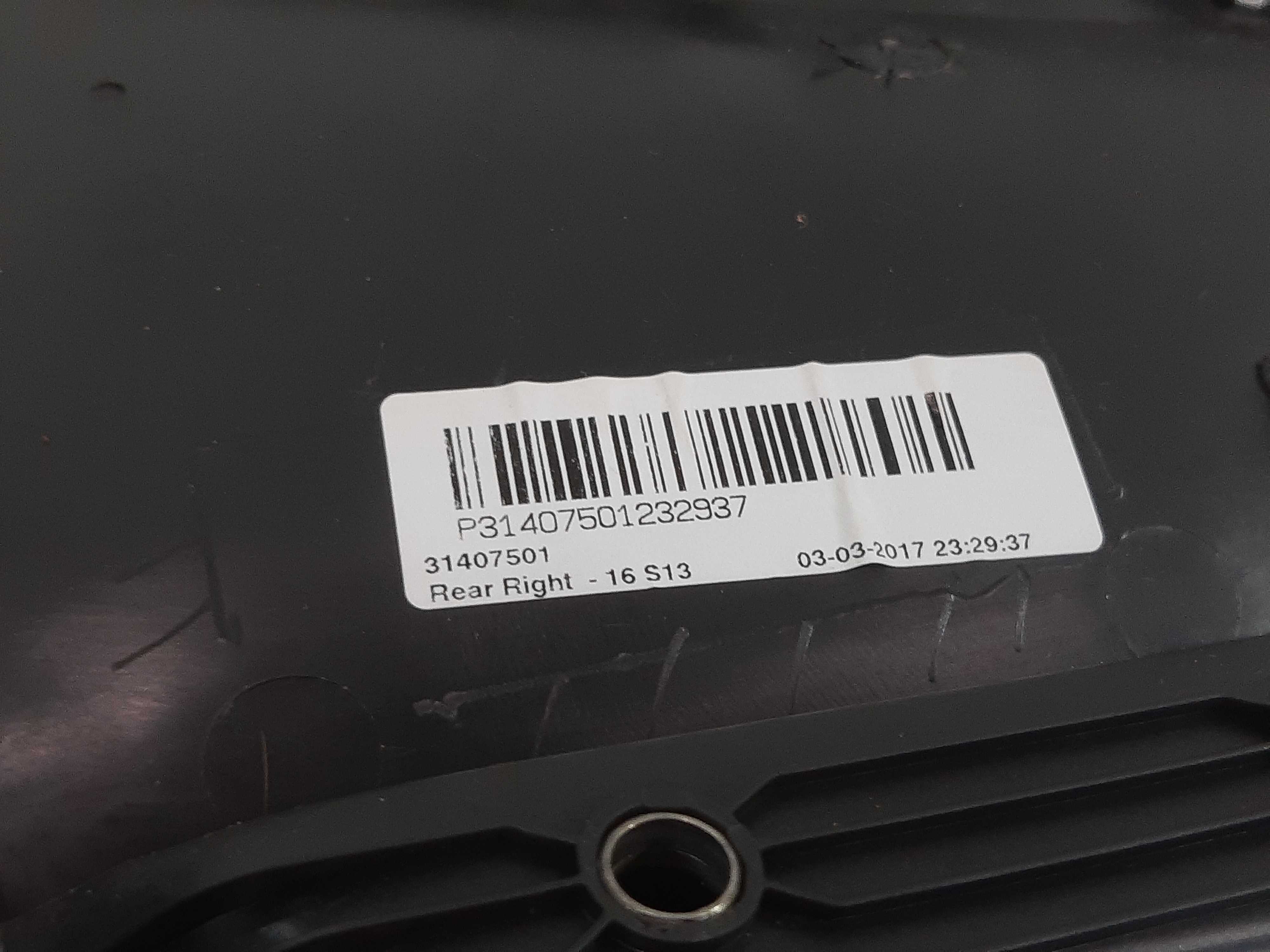 Forro Porta Traseira Esquerda Volvo V40 2014 2015 Á 2019