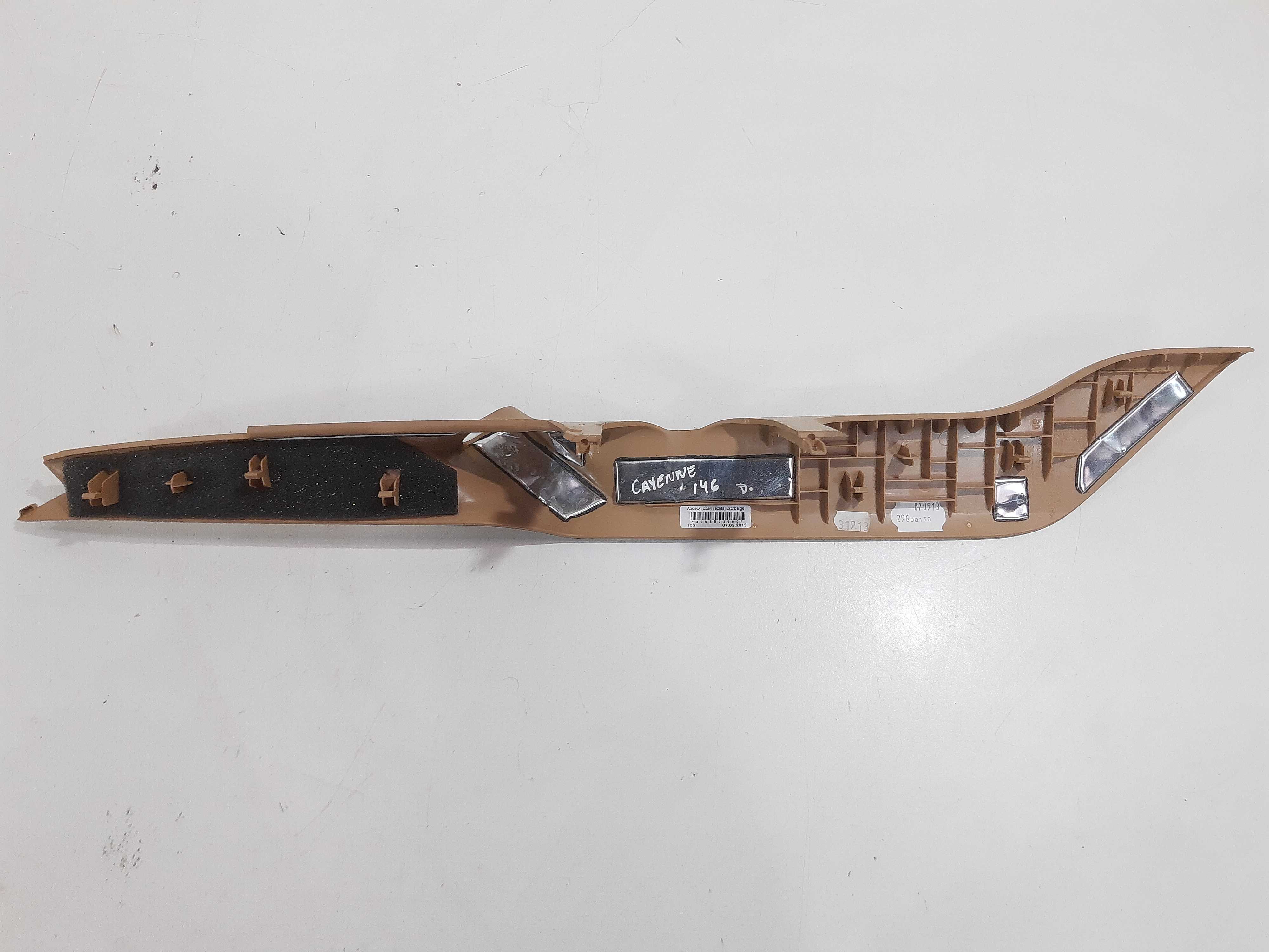 Moldura Puxador Porta Diant Direito Porsche Cayenne 11 Á 16