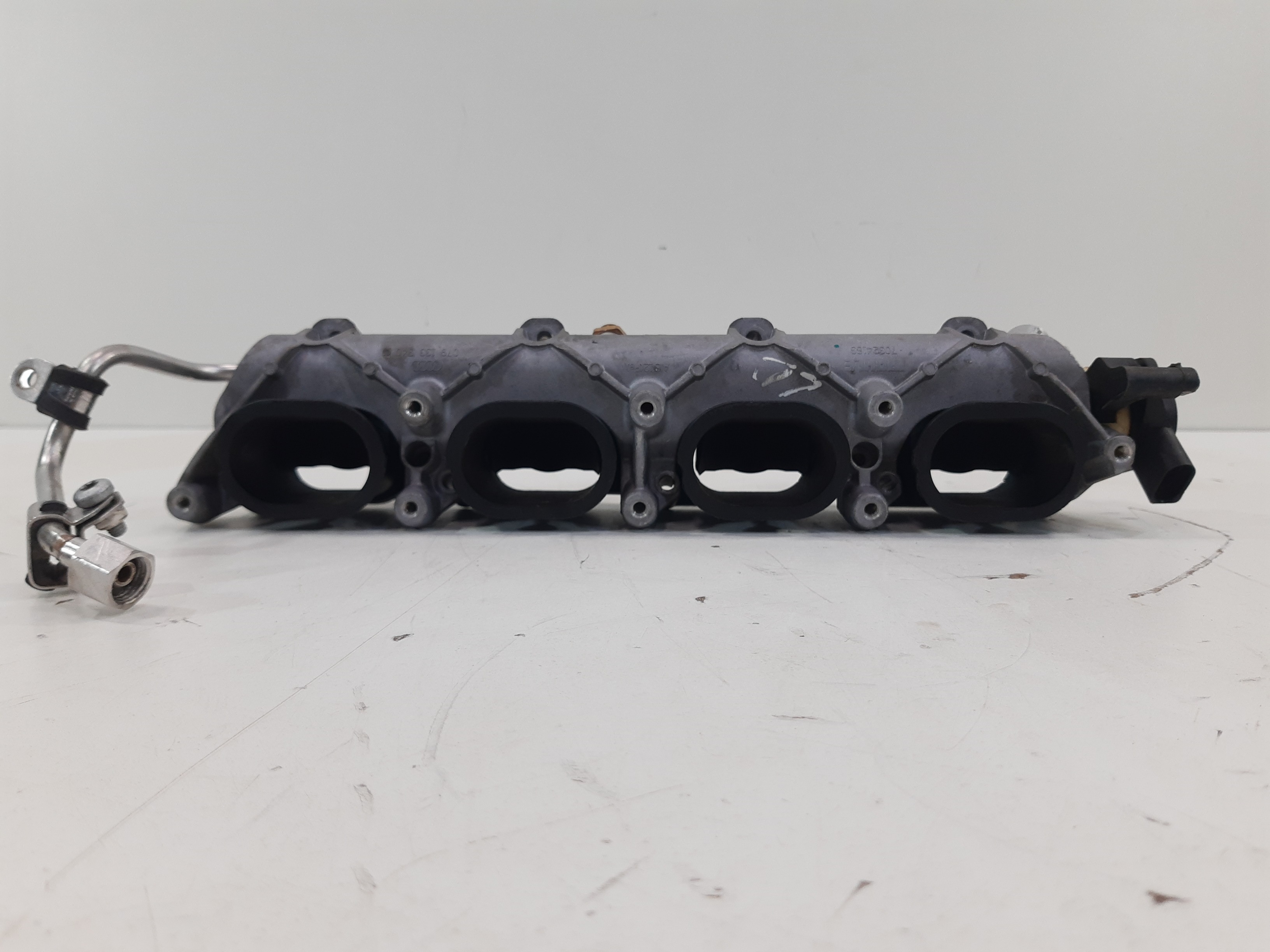 Flauta Bico C/coletor Audi A8 4.2 2010 2011 2012 2013 2014