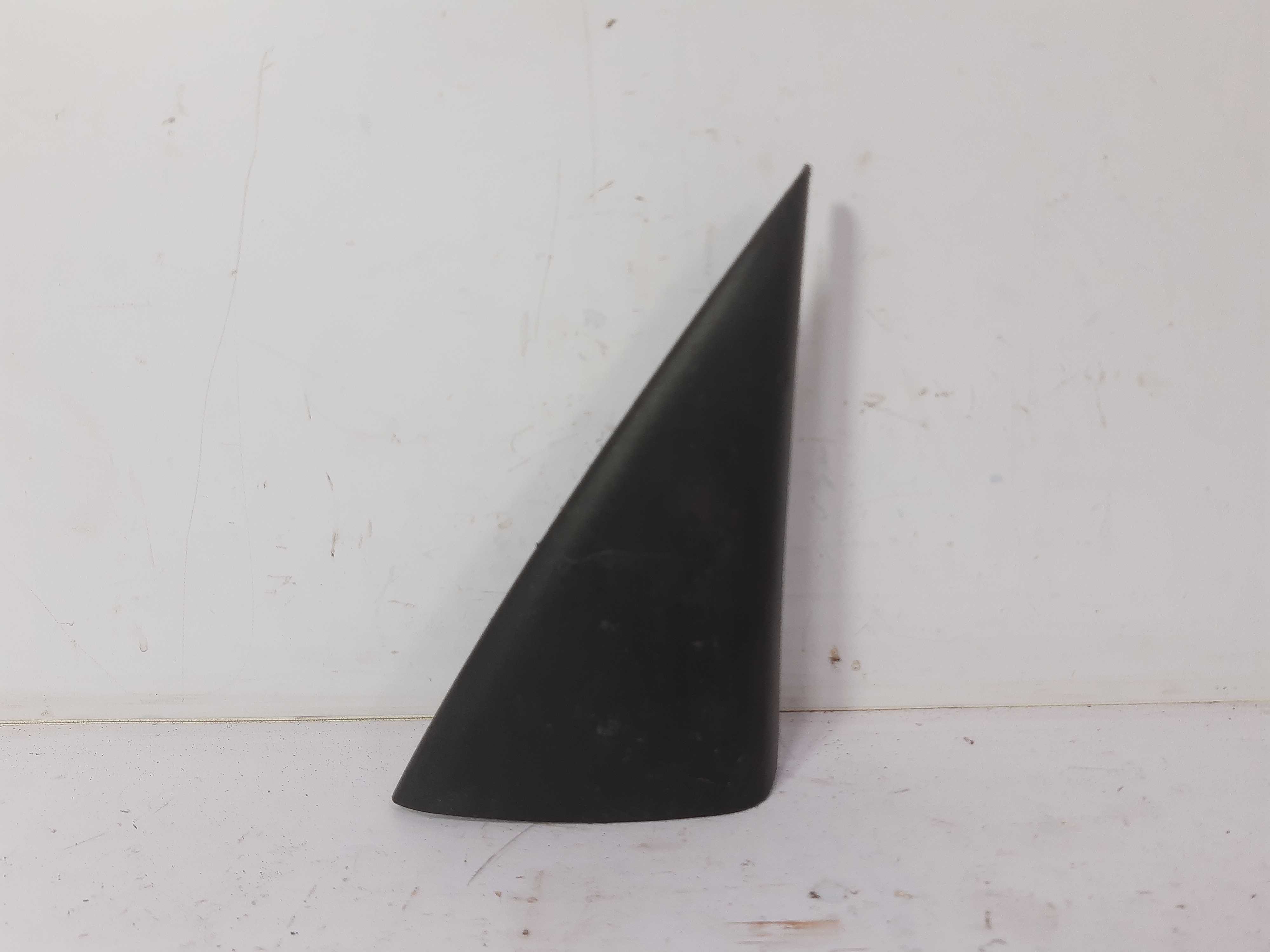 Moldura Interna Retrovisor Direito Toyota Rav4 2001 A 2006 Preto