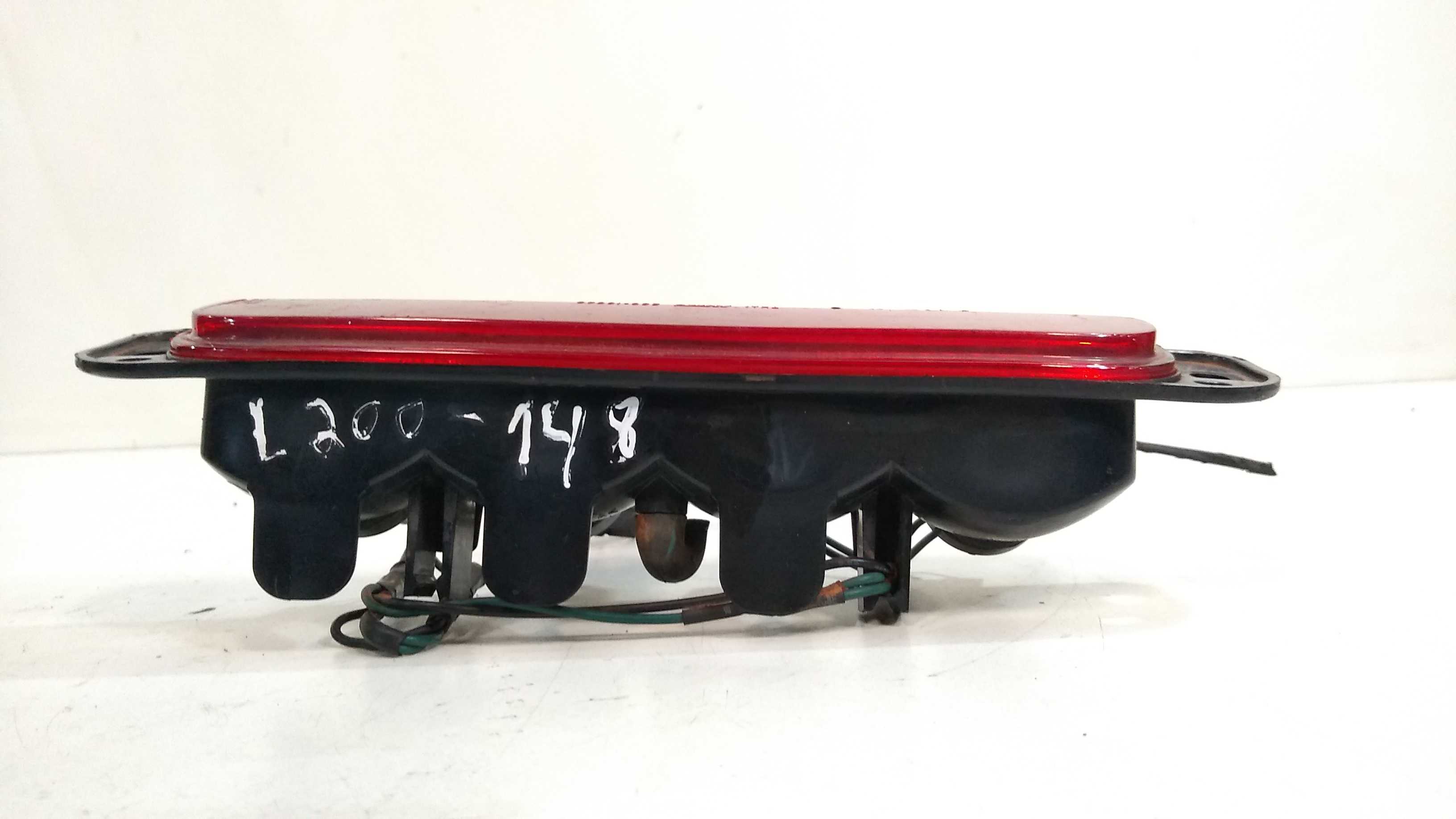 Breack Light Mitsubishi L200 2009 2010 2011 2012 2013 Á 2016