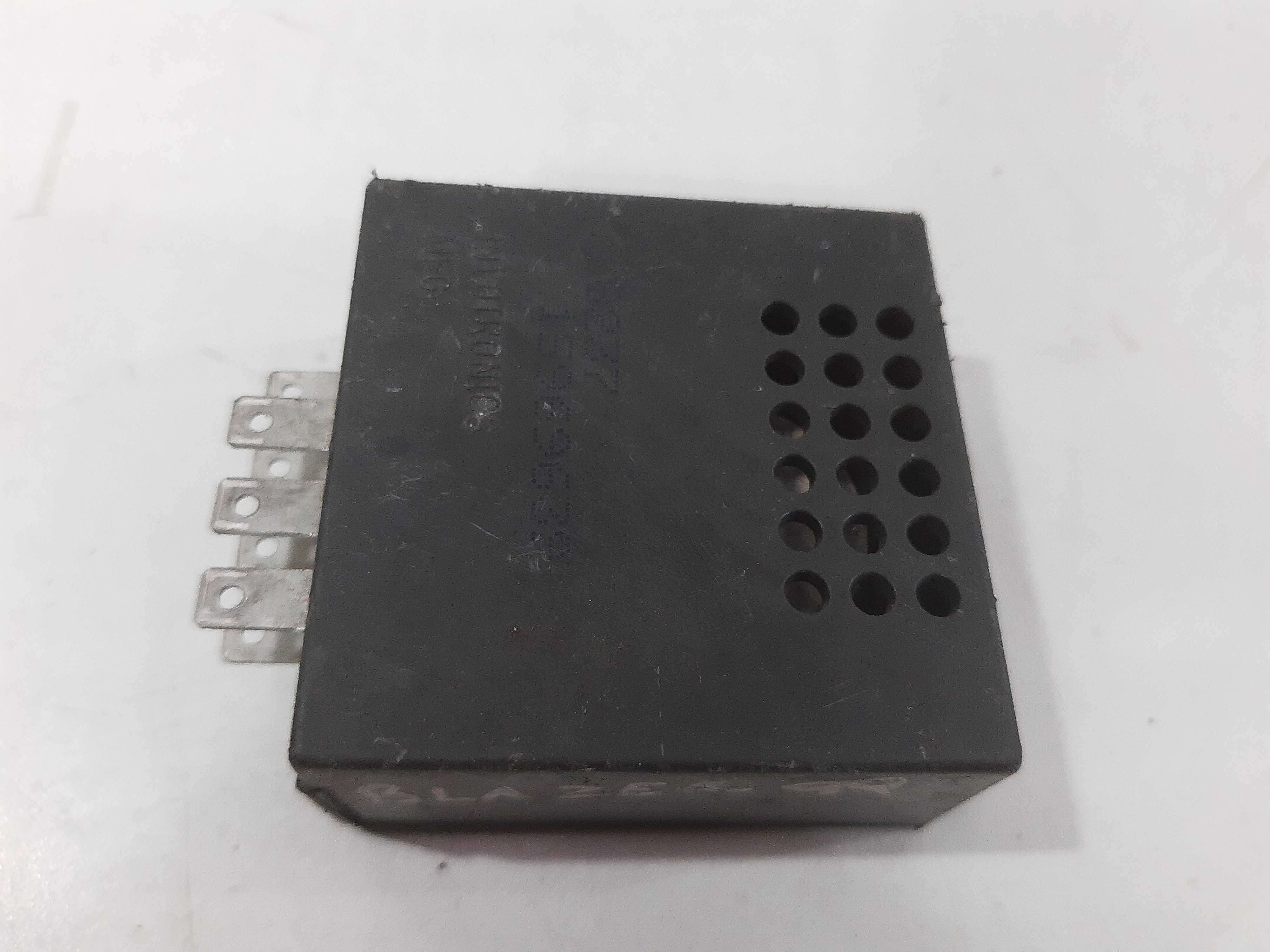 Modulo Relé Sonoro Chevrolet Blazer 1997 1998 1999 Á 2004