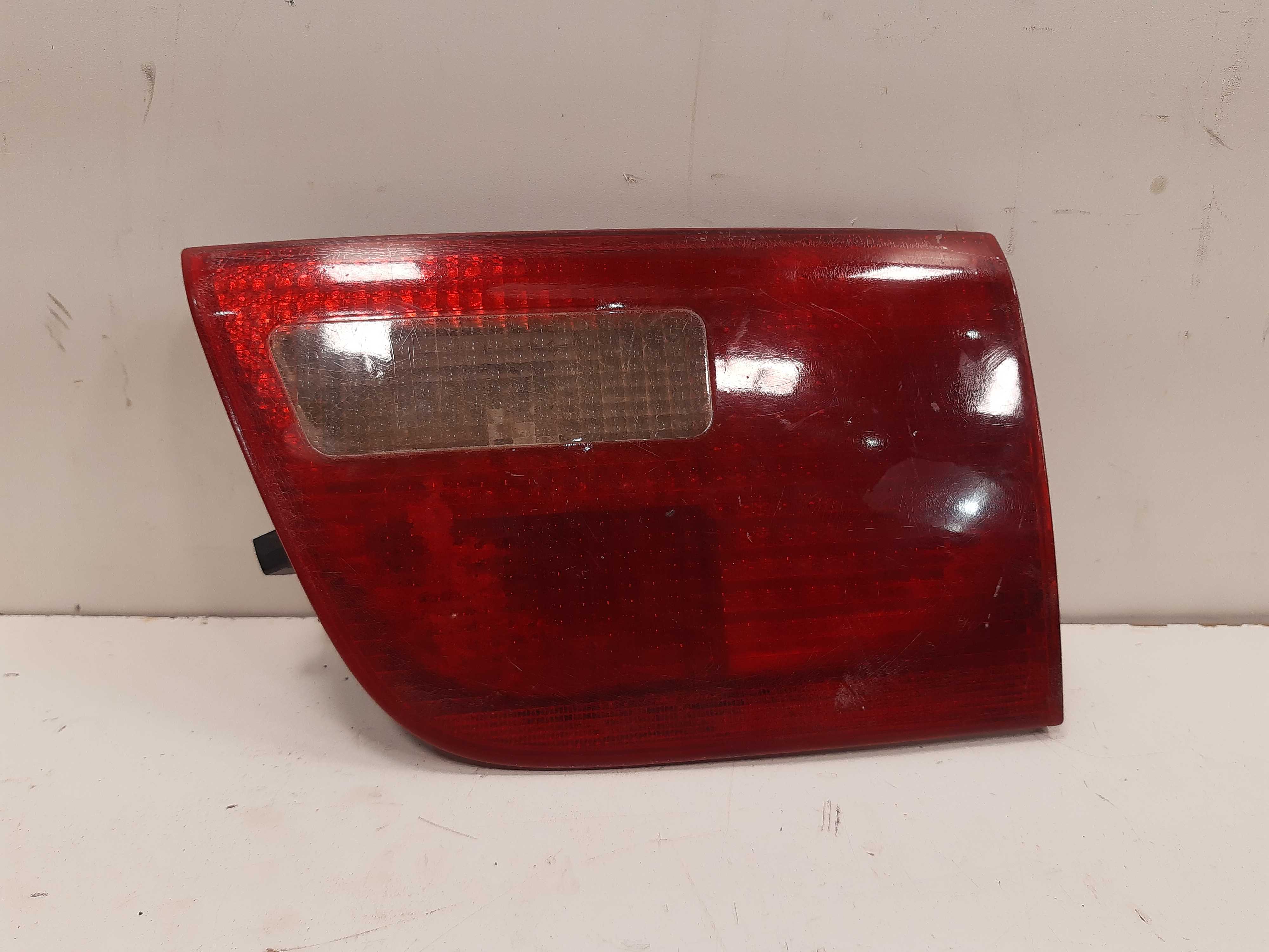 Lanterna Direita Tampa Bmw X5 2000 2002 Á 2006 Xx