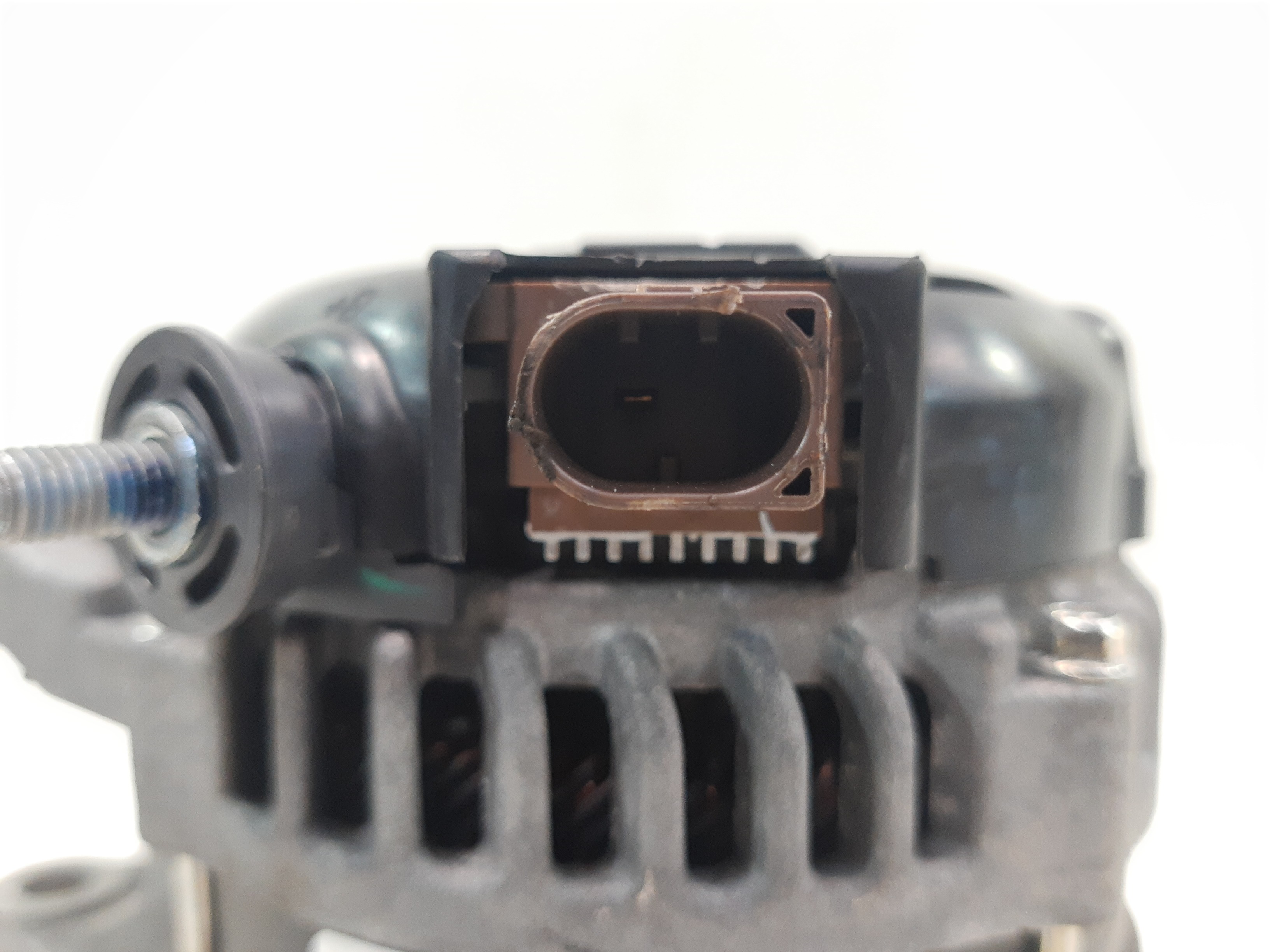 Alternador Fiat Toro 1.3 Turbo Flex 2022 Á 2024  Xx 51984063