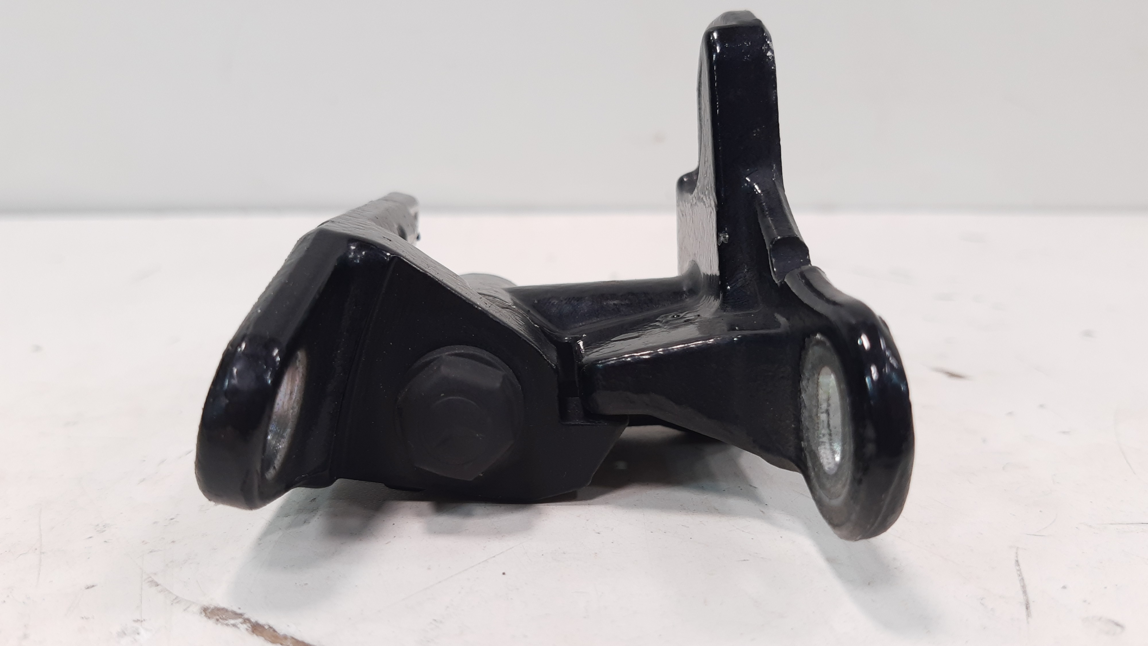 Dobradiça Inf Porta Dianteira Dir Mercedes B200 2007 Á 2011