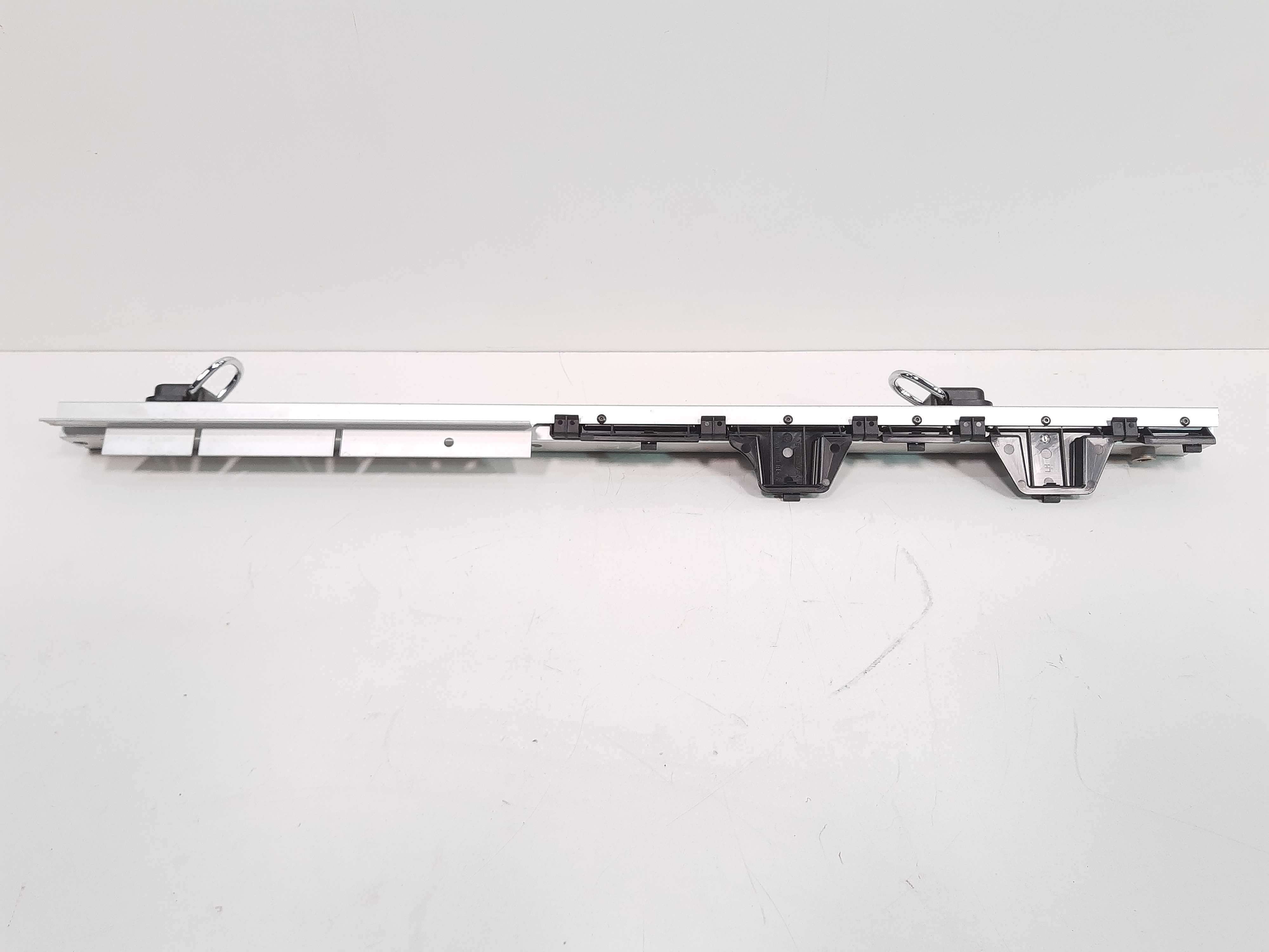 Trilho Esquerdo Porta Malas Bmw X5 2007 2008 2009 2010
