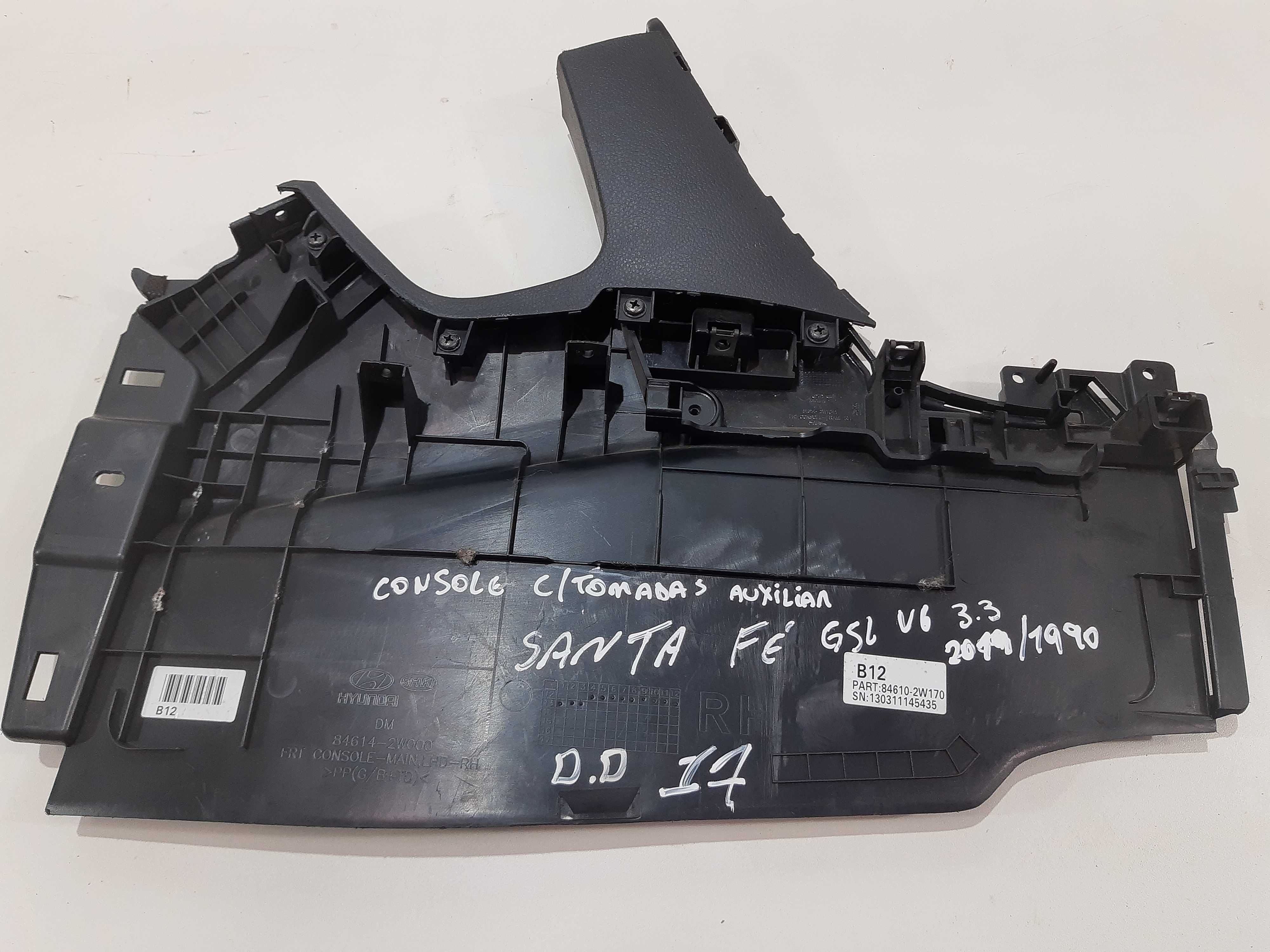 Acabamento Direito Console Hyundai Santa Fé 2010 2011 2012