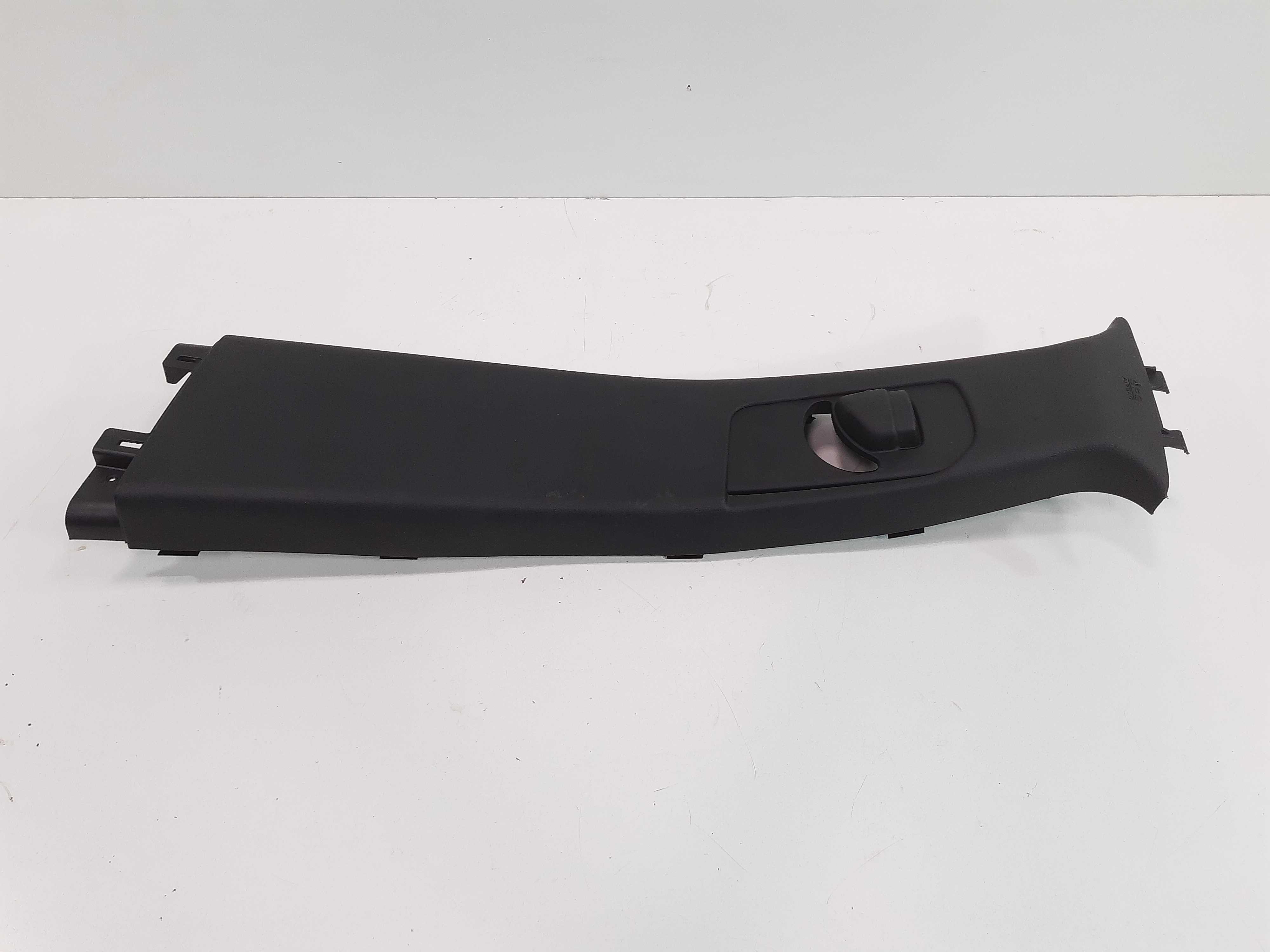 Acabamento Coluna Esquerda Jeep Grand Cherokee 2011 Á 2014