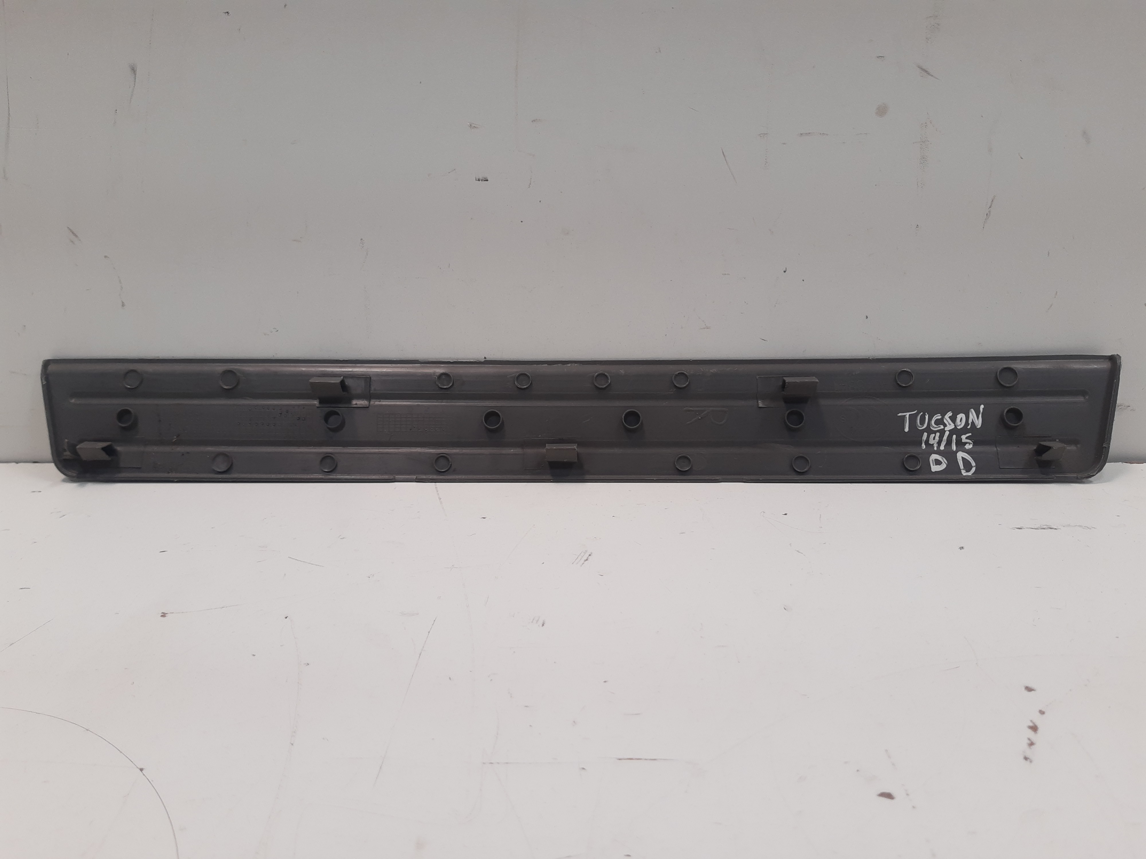 Soleira Interna Dianteira Direita Hyundai Tucson 2008 A 2015