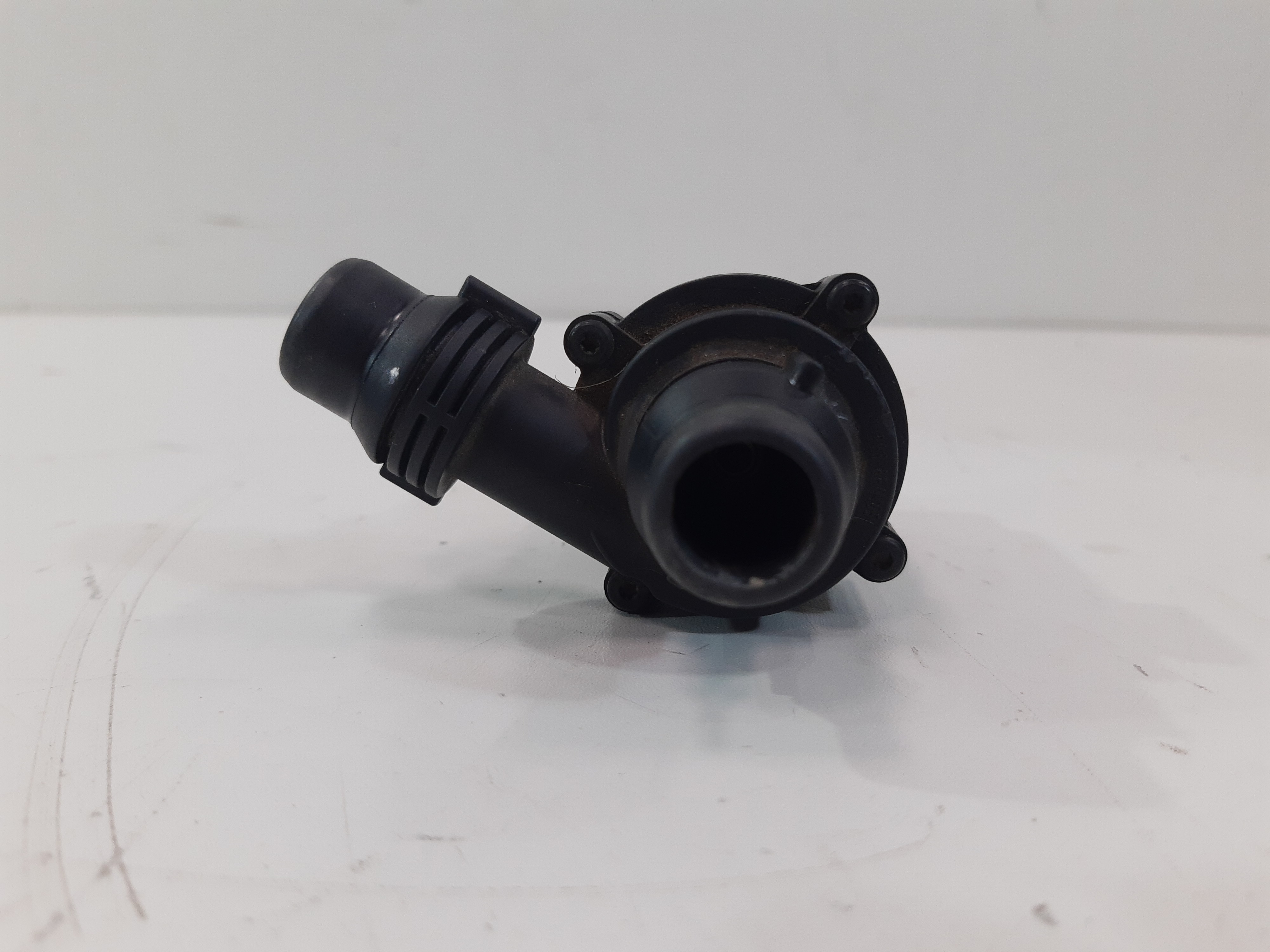 Bomba Água Auxiliar Bmw 550i 4.8 2003 A 2010 702078370 Xx