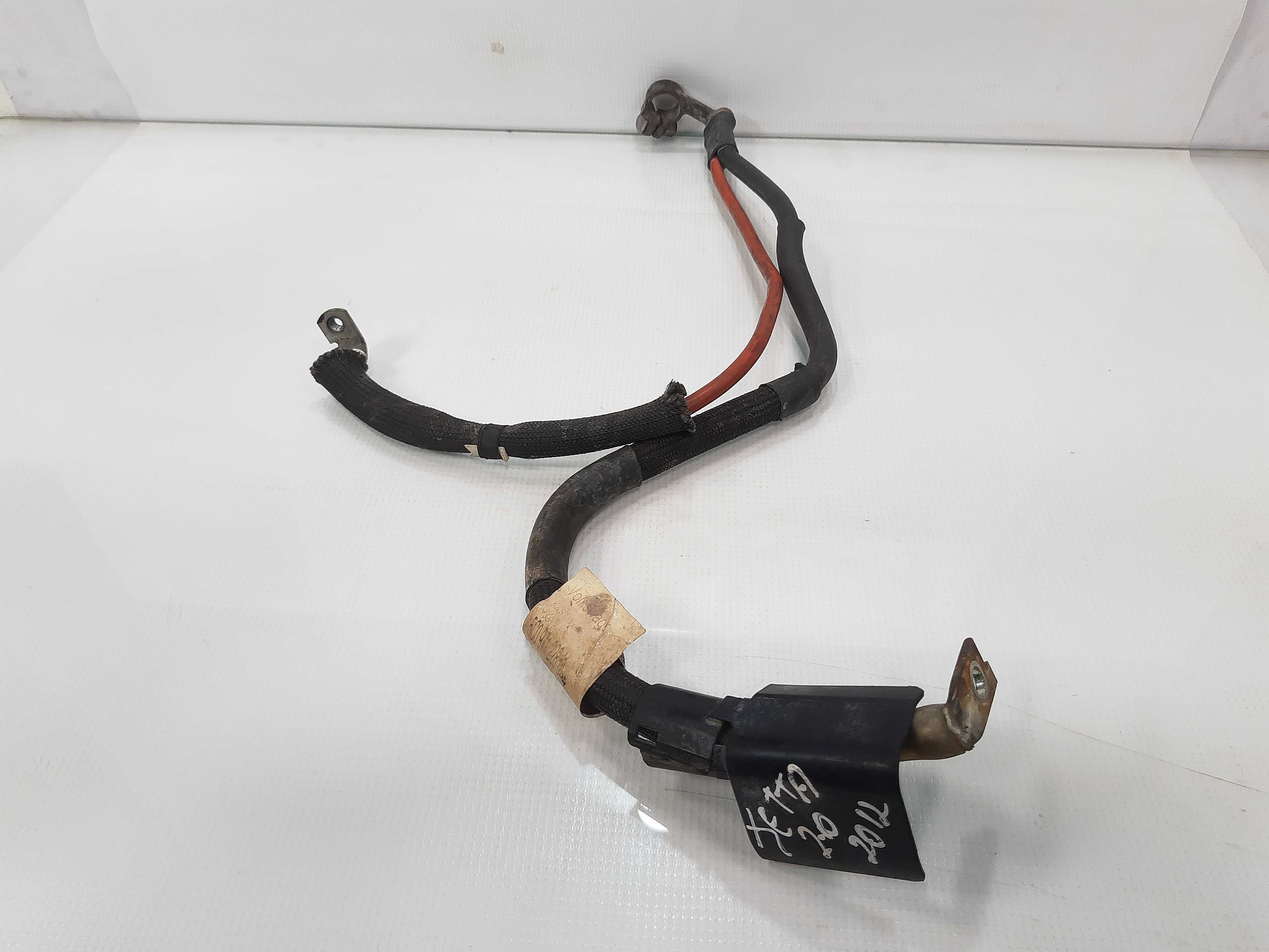 Cabo Polo Positivo Bateria Jetta Golf Passat 2.0 2011 A 2016