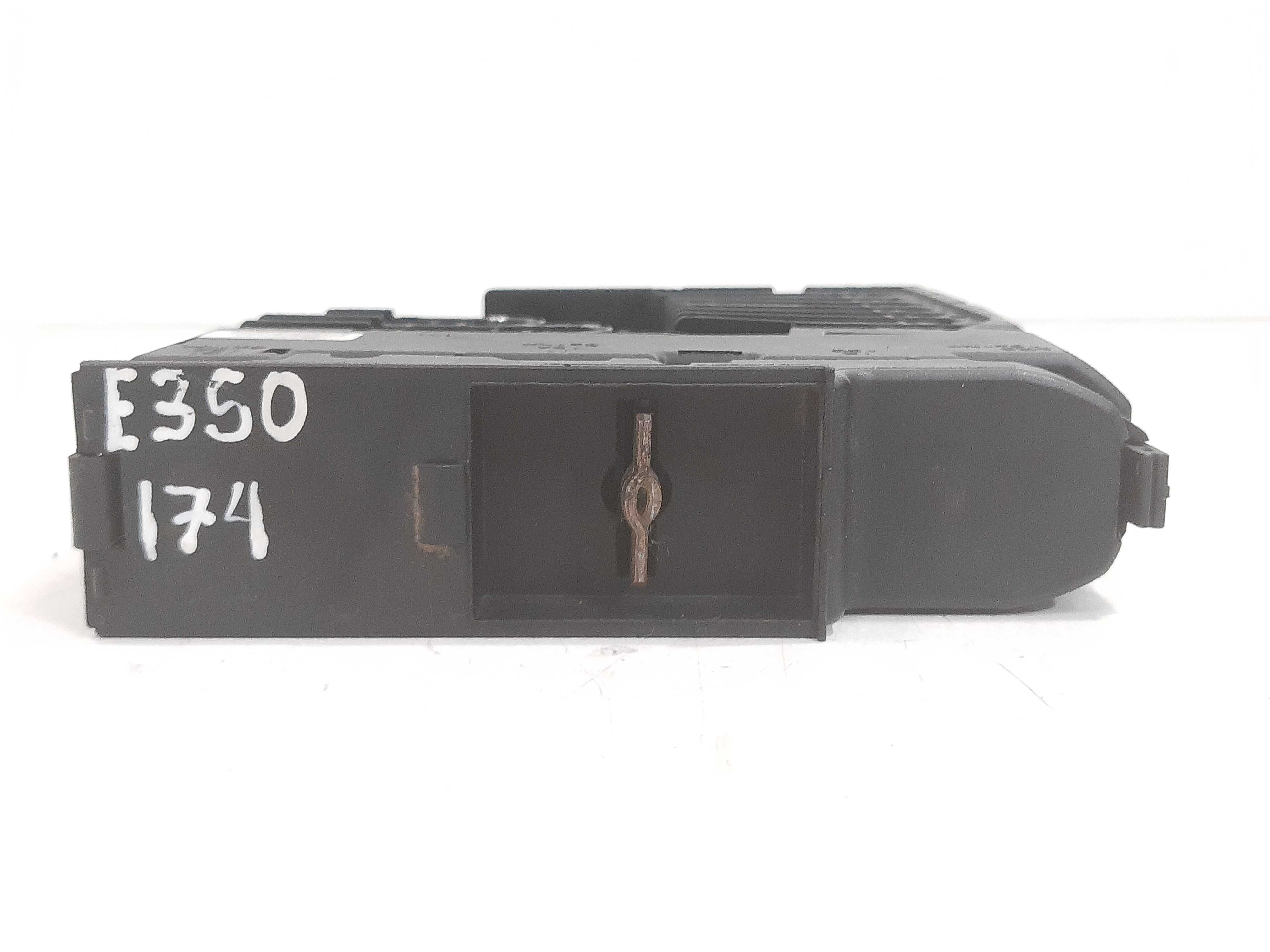Caixa Fusível Mercedes E350 2009 2010 2011 2012 2013