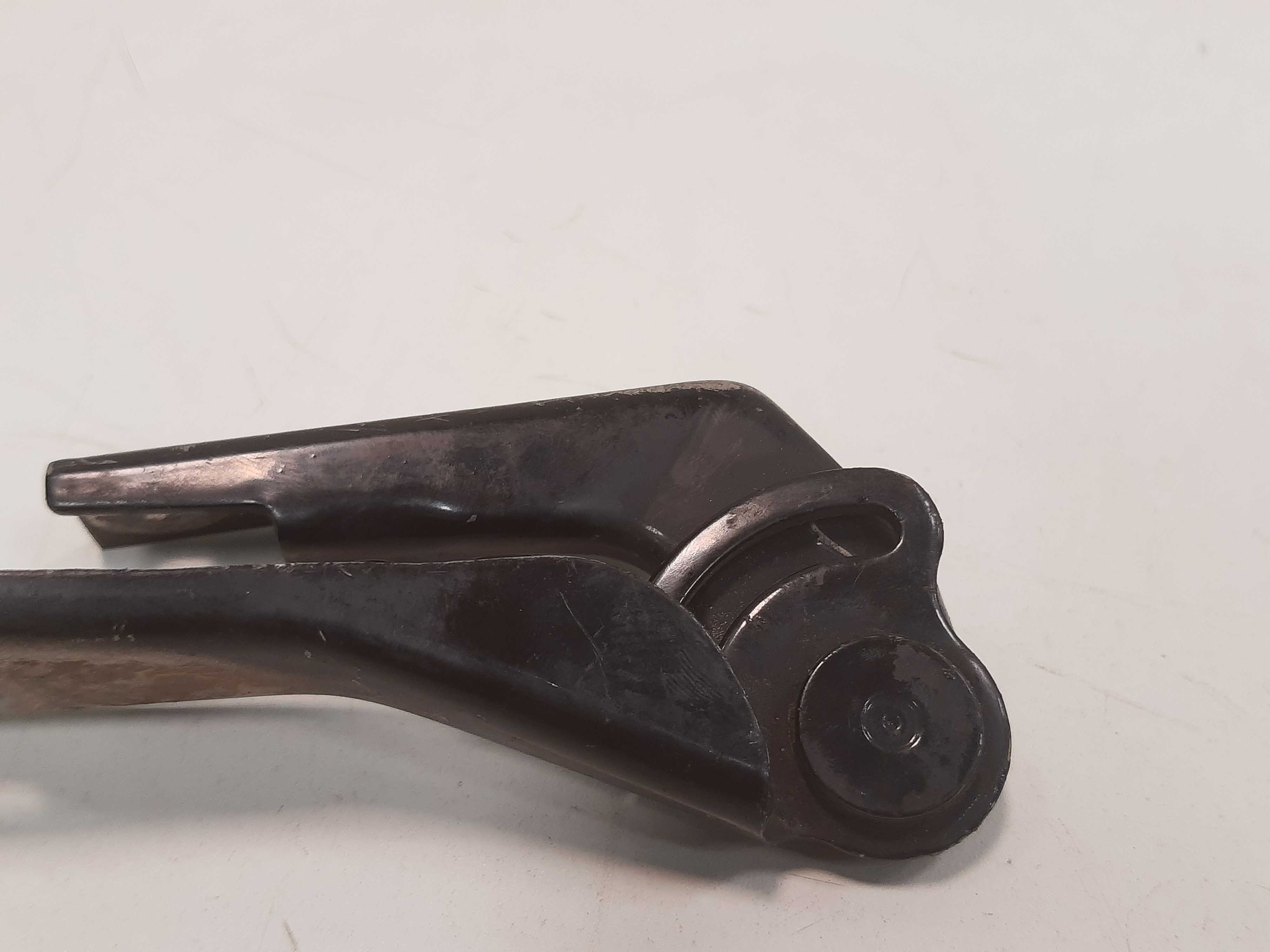 Dobradiça Capô Direita Audi Q5 2009 2010 2011 2012  2013