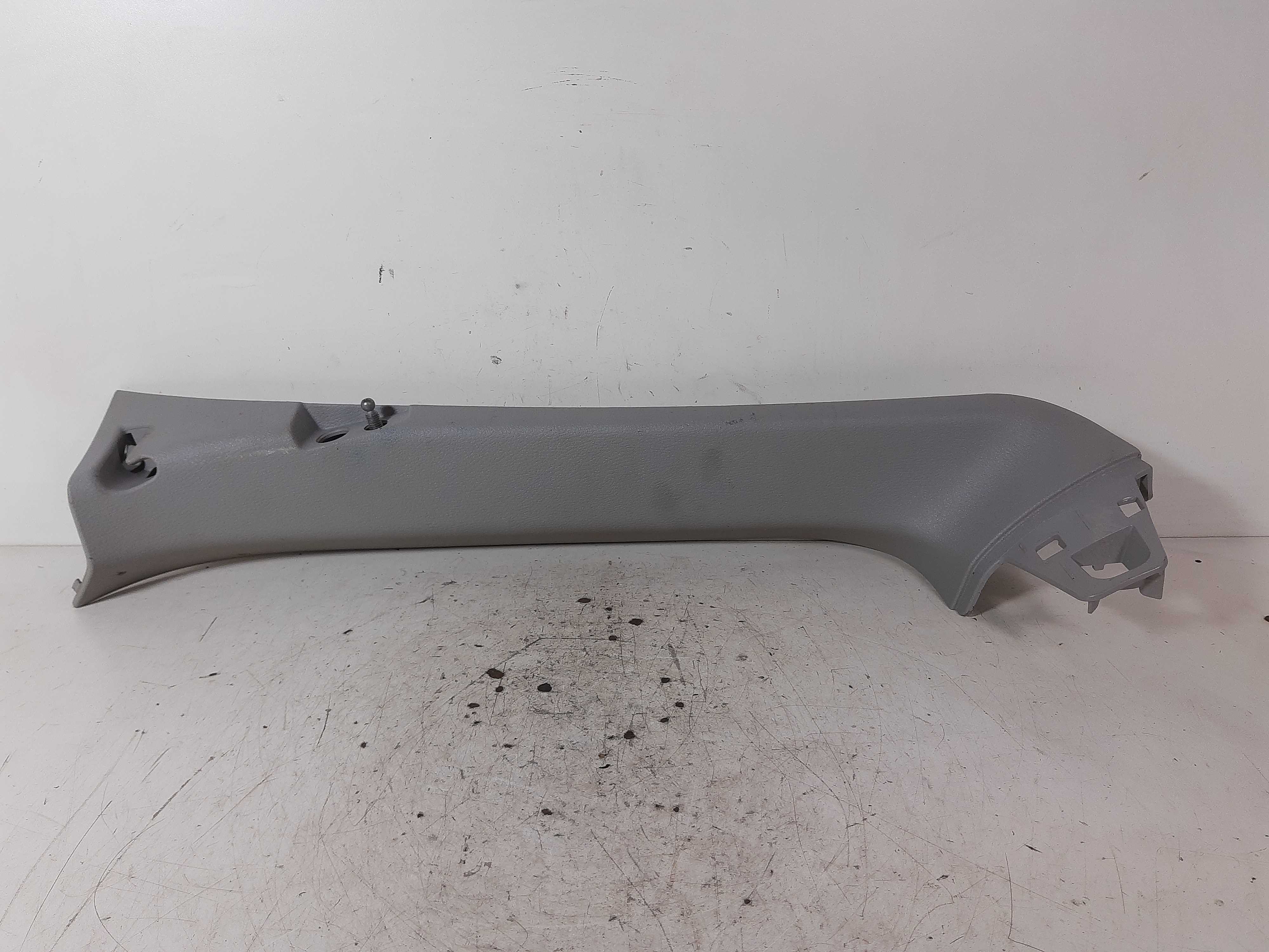 Acabamento Interno Traseiro Direito Bmw X4 2015 2016 A 2018