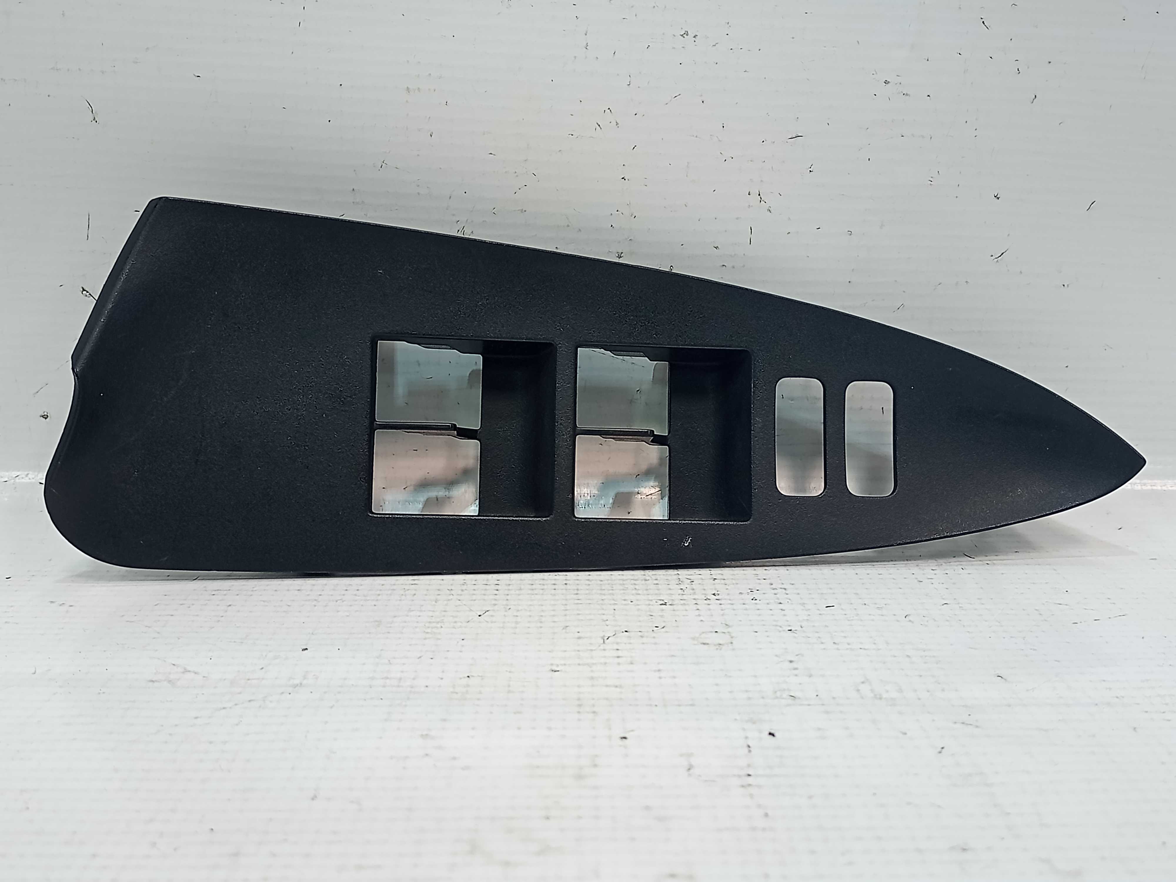 Moldura Comando Vidro Dianteiro Esquerdo Rav4 2006 A 2012