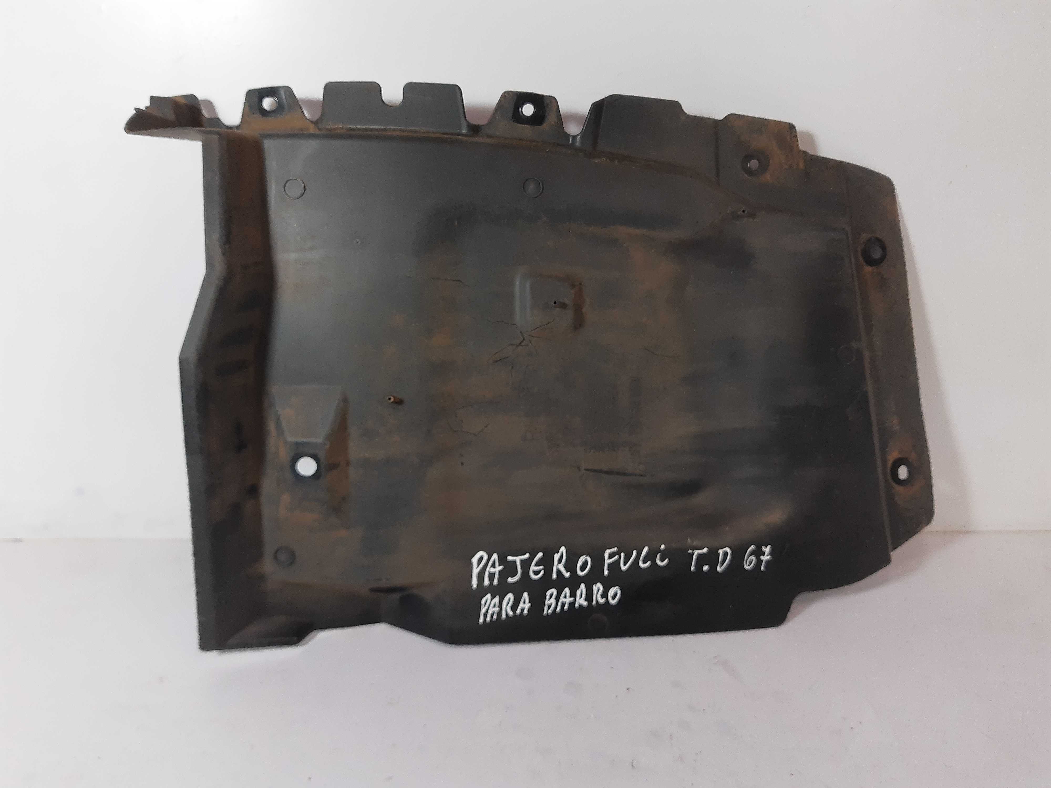 Parabarro Traseiro Direito Mitsubishi Pajero Full 08 A 2015