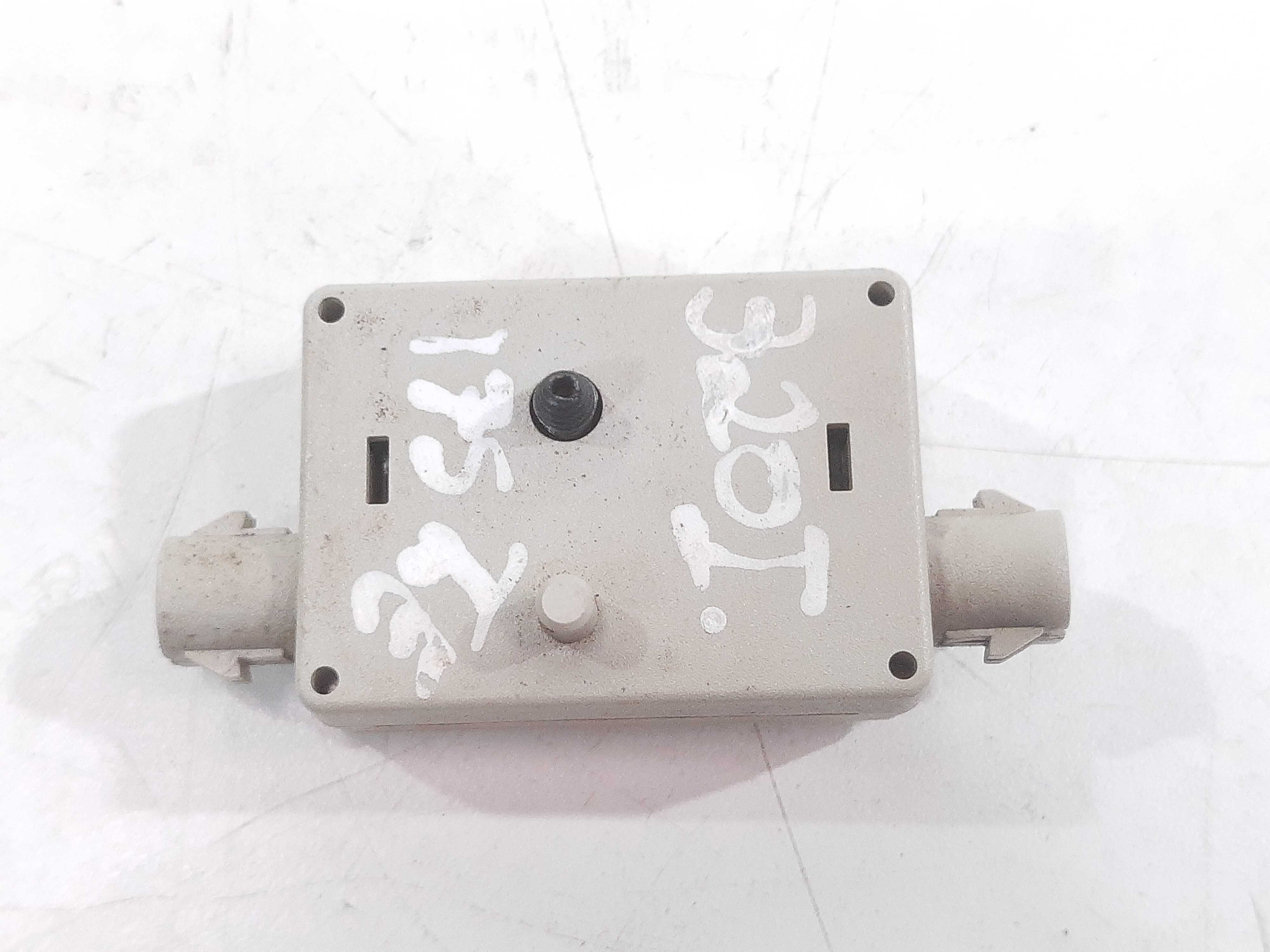 Antena Traseira Esquerda Bmw 320i E 90 2006 2007 2008 Á 2012