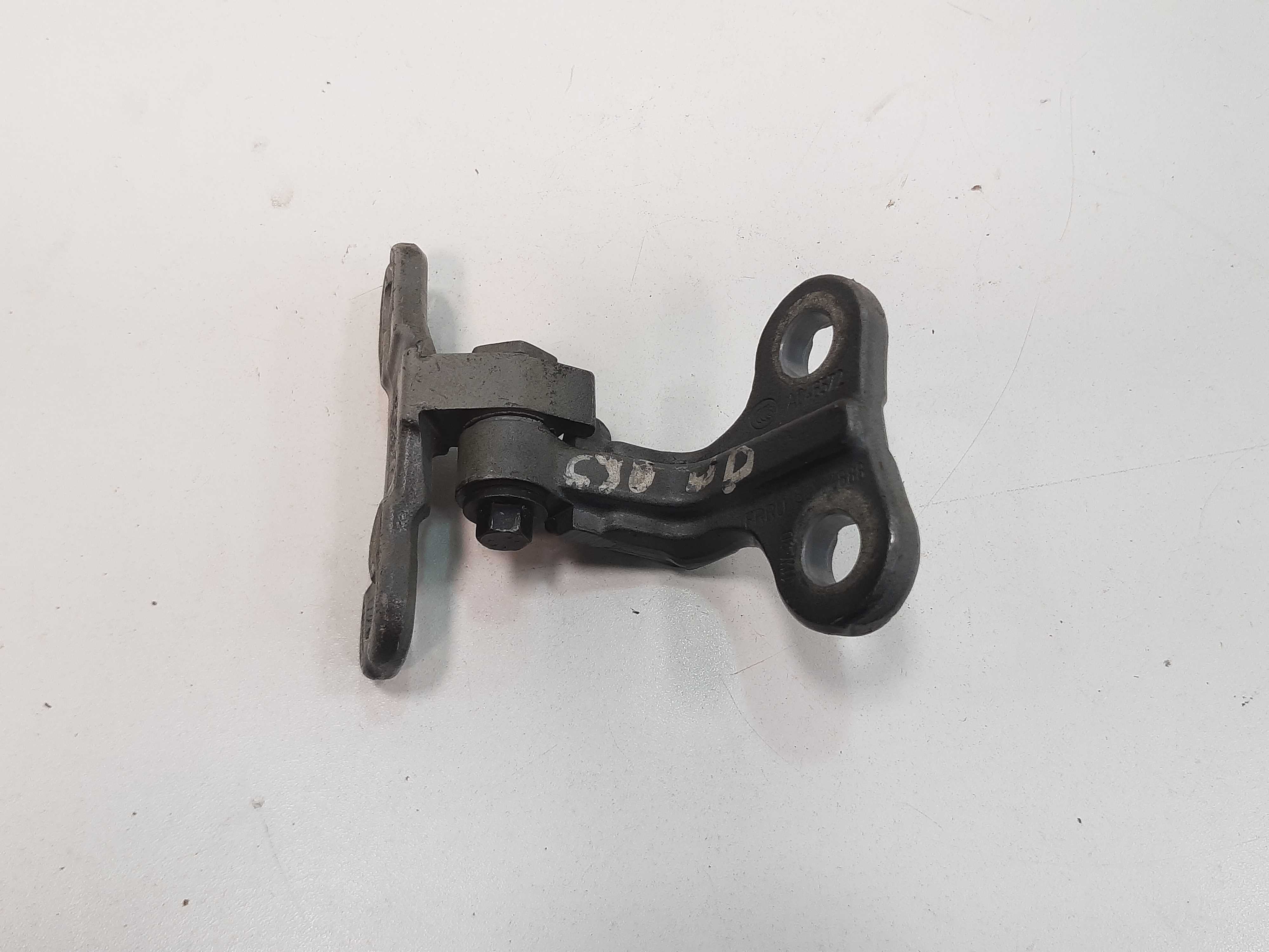 Dobradiça Superior Porta Dianteira Direita C30 2005 A 2011