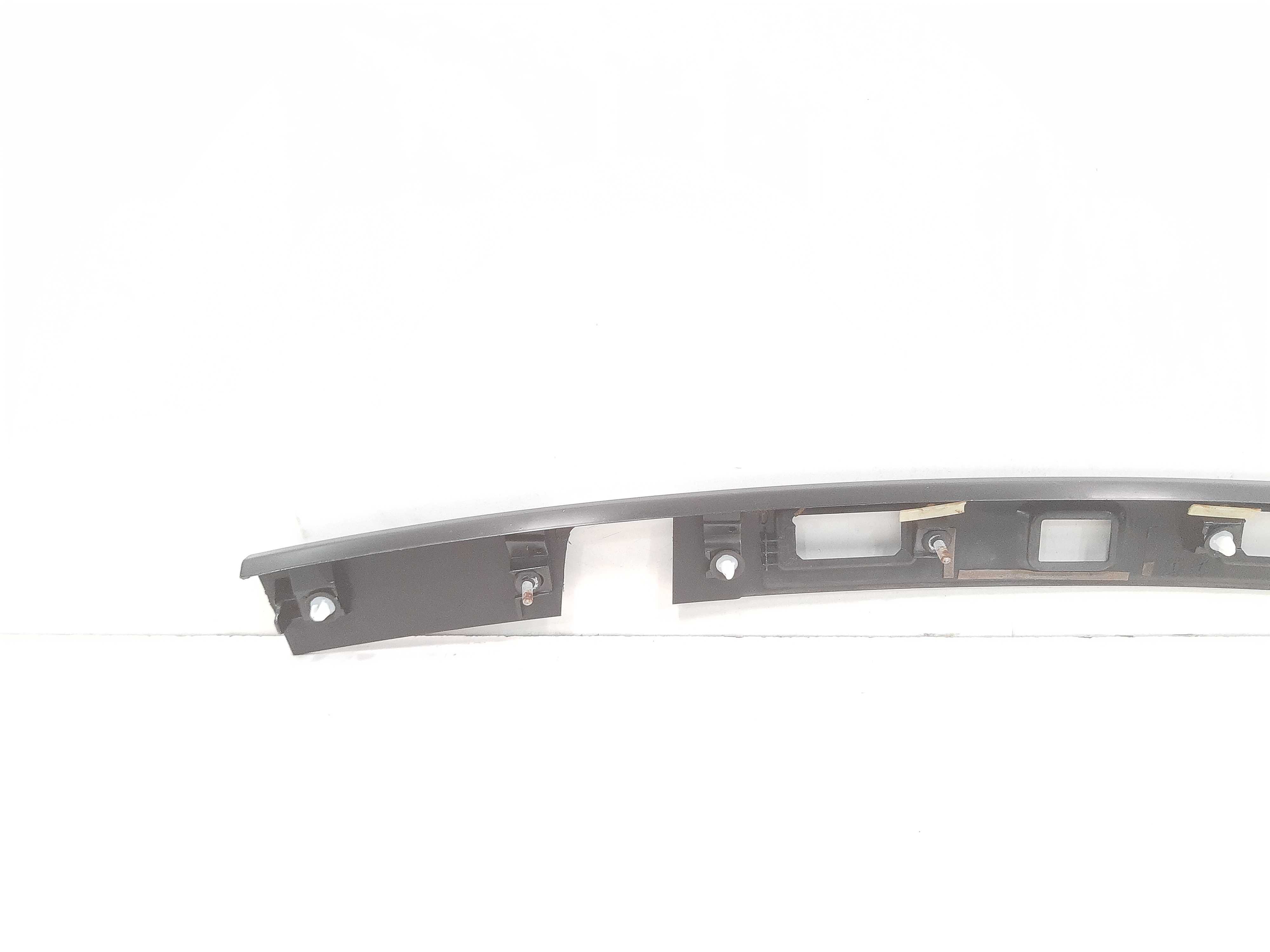 Moldura Luz Placa Traseira Discovery Sport 2015 2016 Á 2019