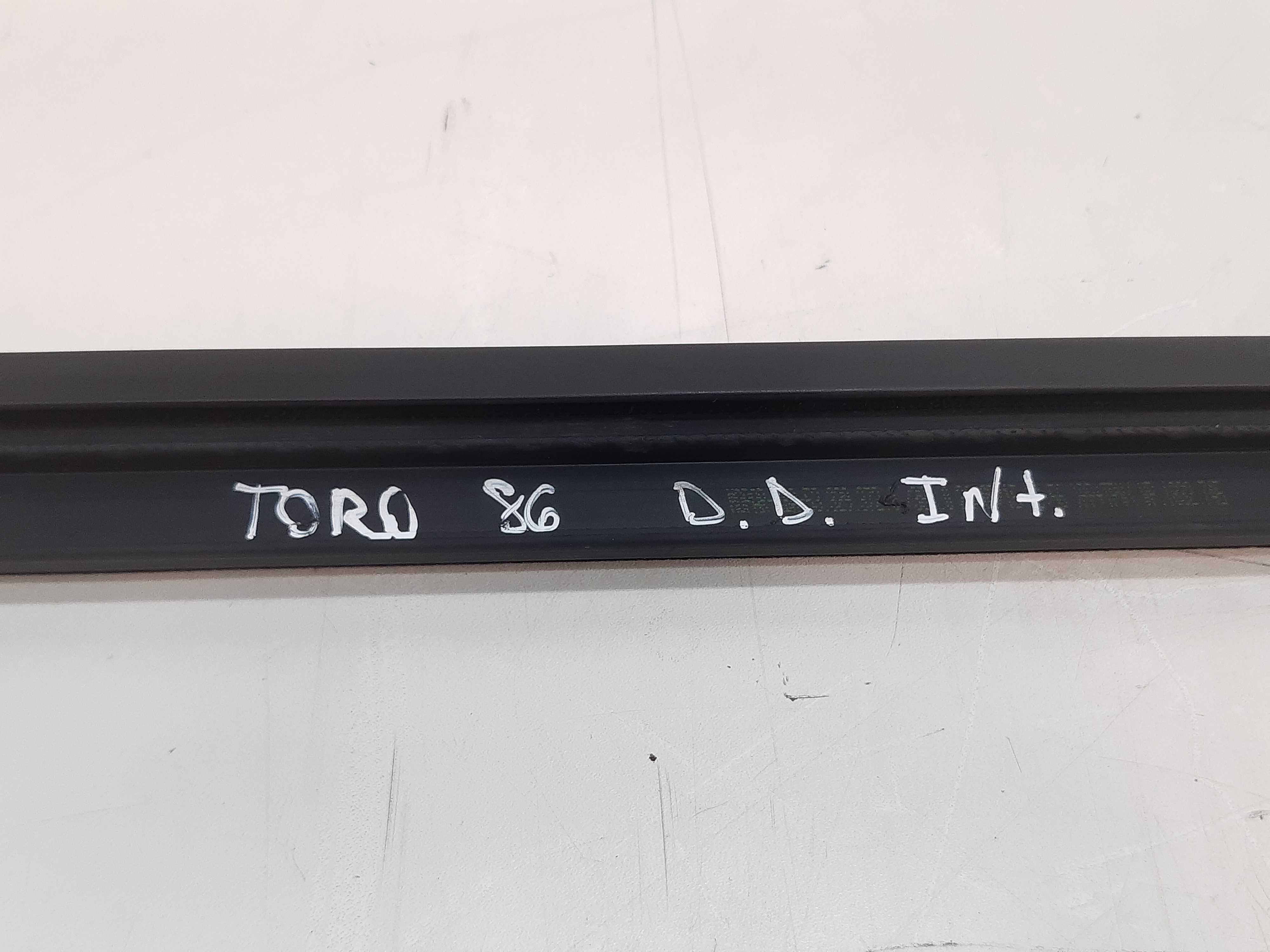 Pestana Interna Porta Dianteira Direita Fiat Toro 16 A 2020