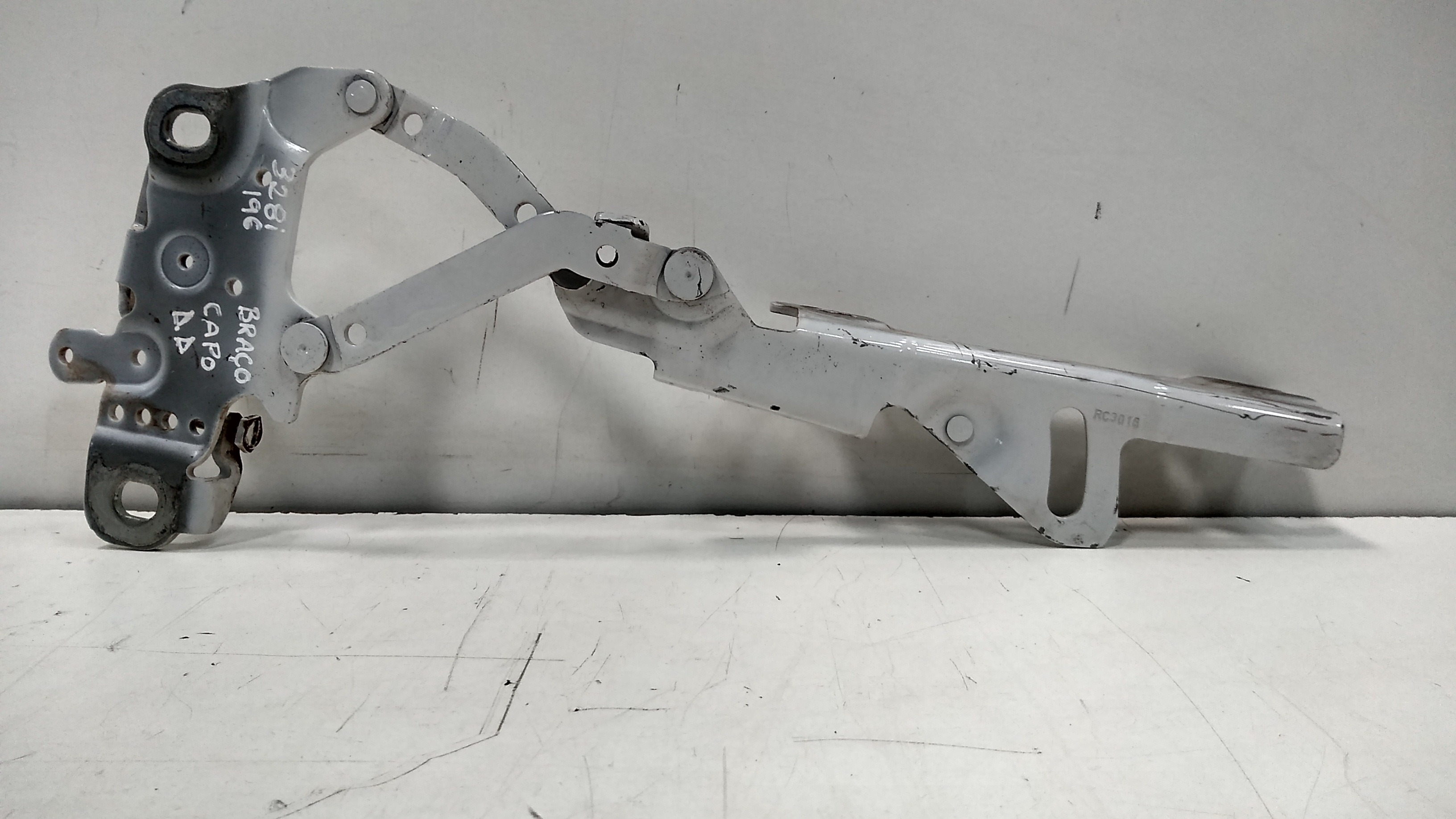 Dobradiça Capo Direito Bmw 328i 2013 2014  2015 Á 2017 Xx