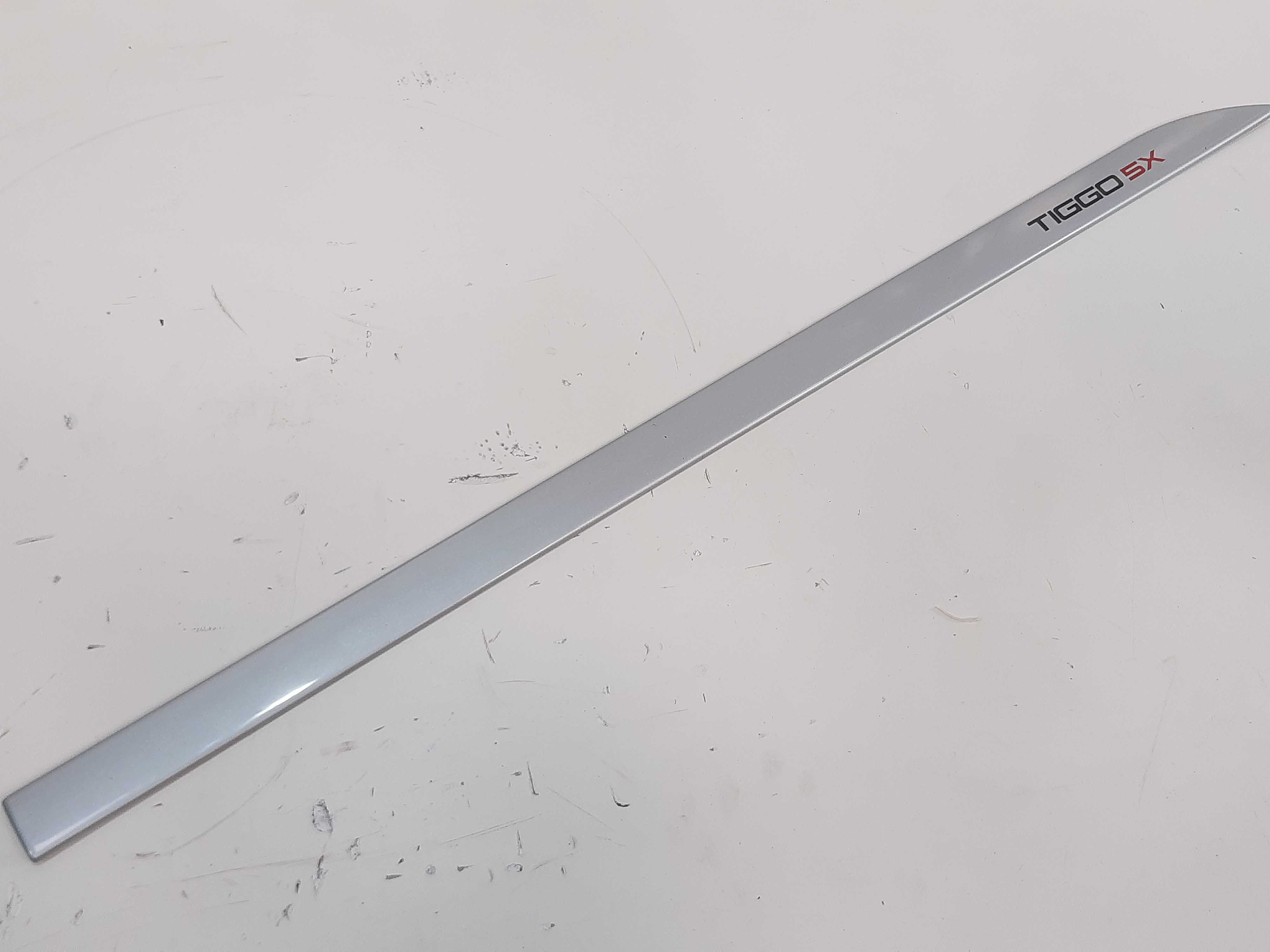 Friso Aplique Porta Dianteira Direita Tiggo 5x 2019 A 2021
