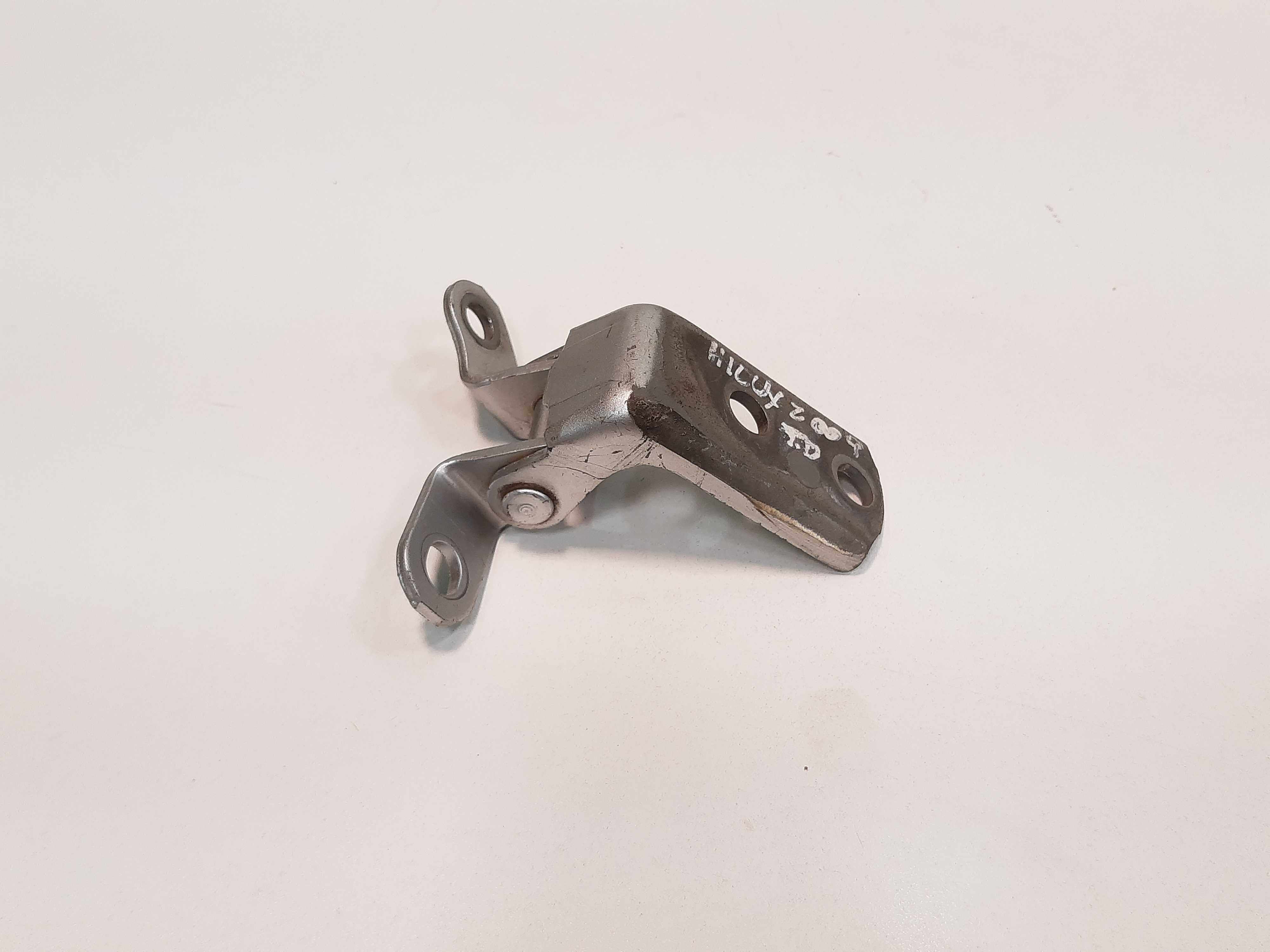 Dobradiça Inferior Porta Traseira Direita Hilux 2006 A 2010