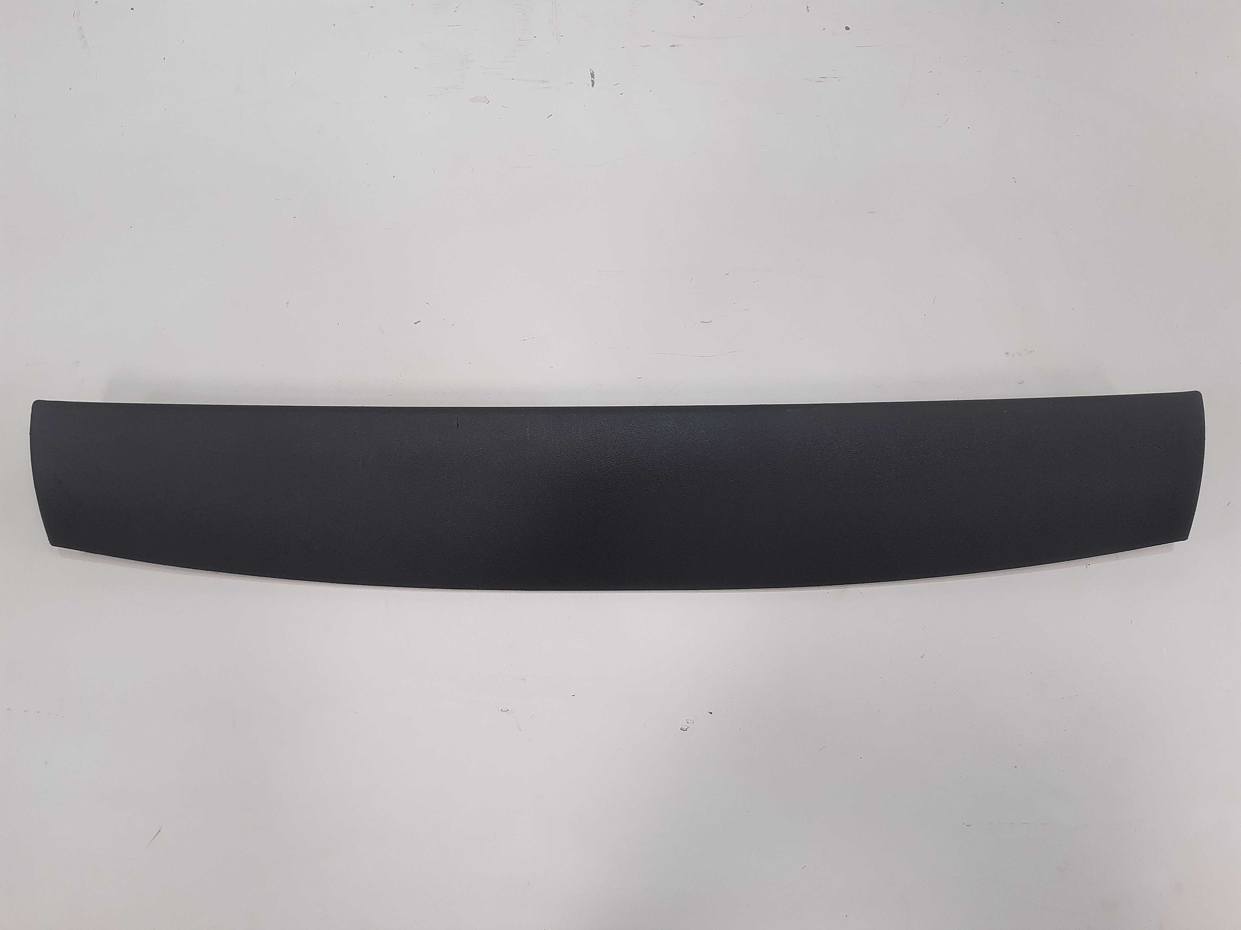 Acabamento Interno Tampa Traseira Vw Tiguan 2014 2015 A 2018