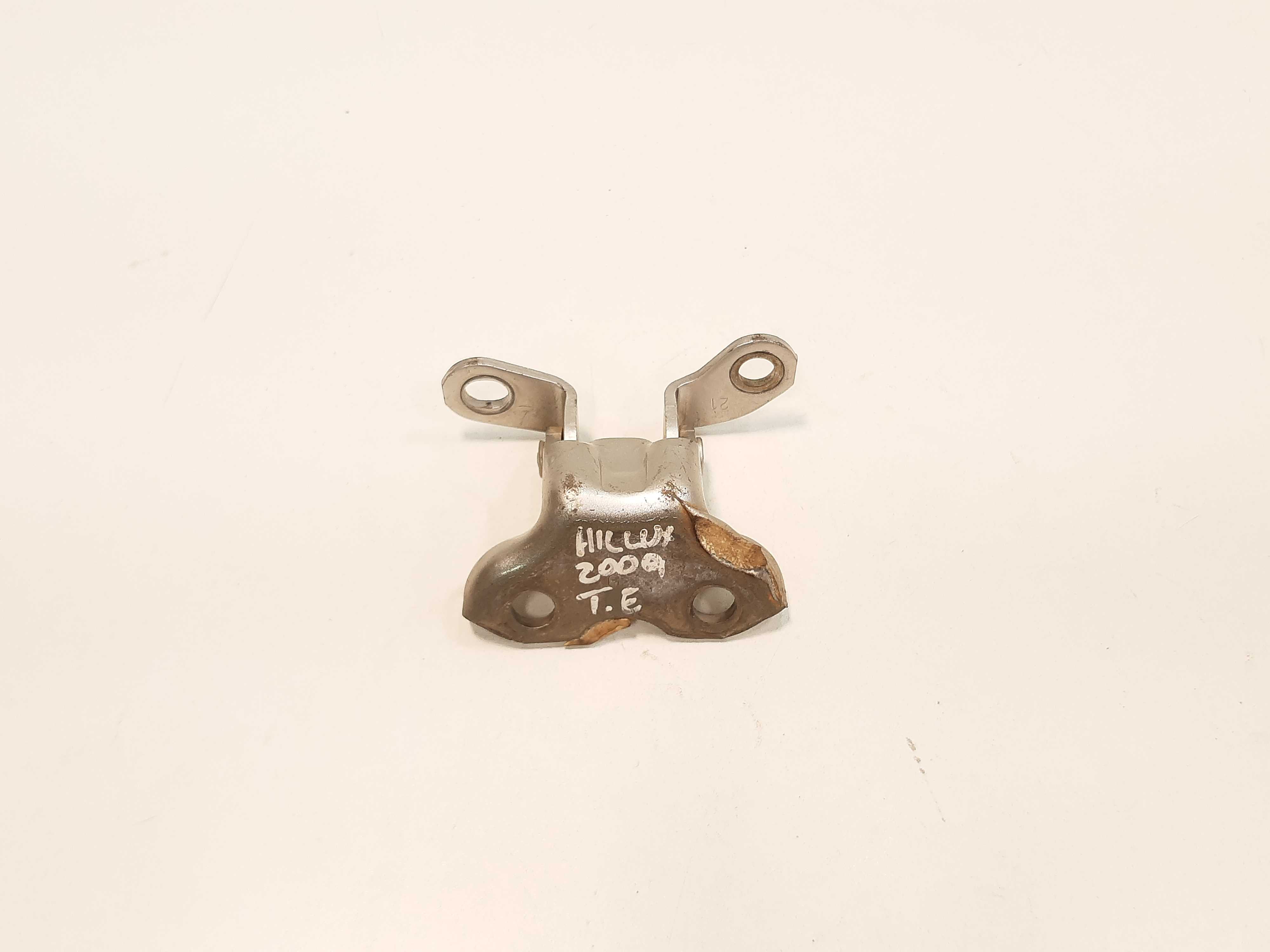 Dobradiça Superior Porta Traseira Esquerda Hilux 2006 A 2010