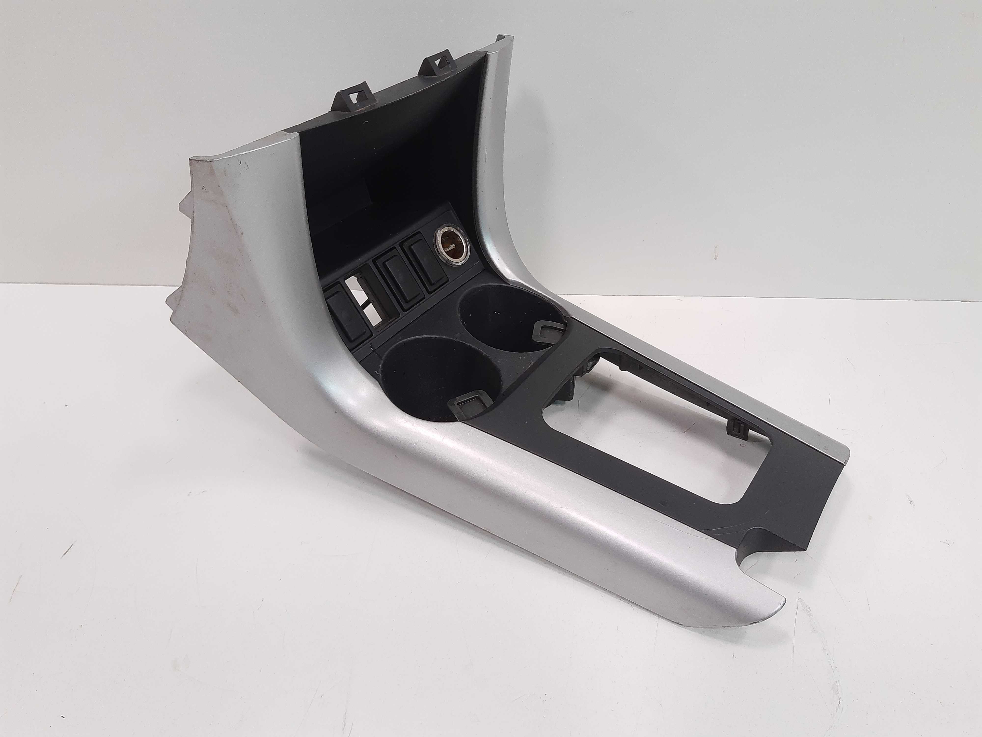 Console Central Porta Copos Tomada 12v Lifan X60 2012 A 2018