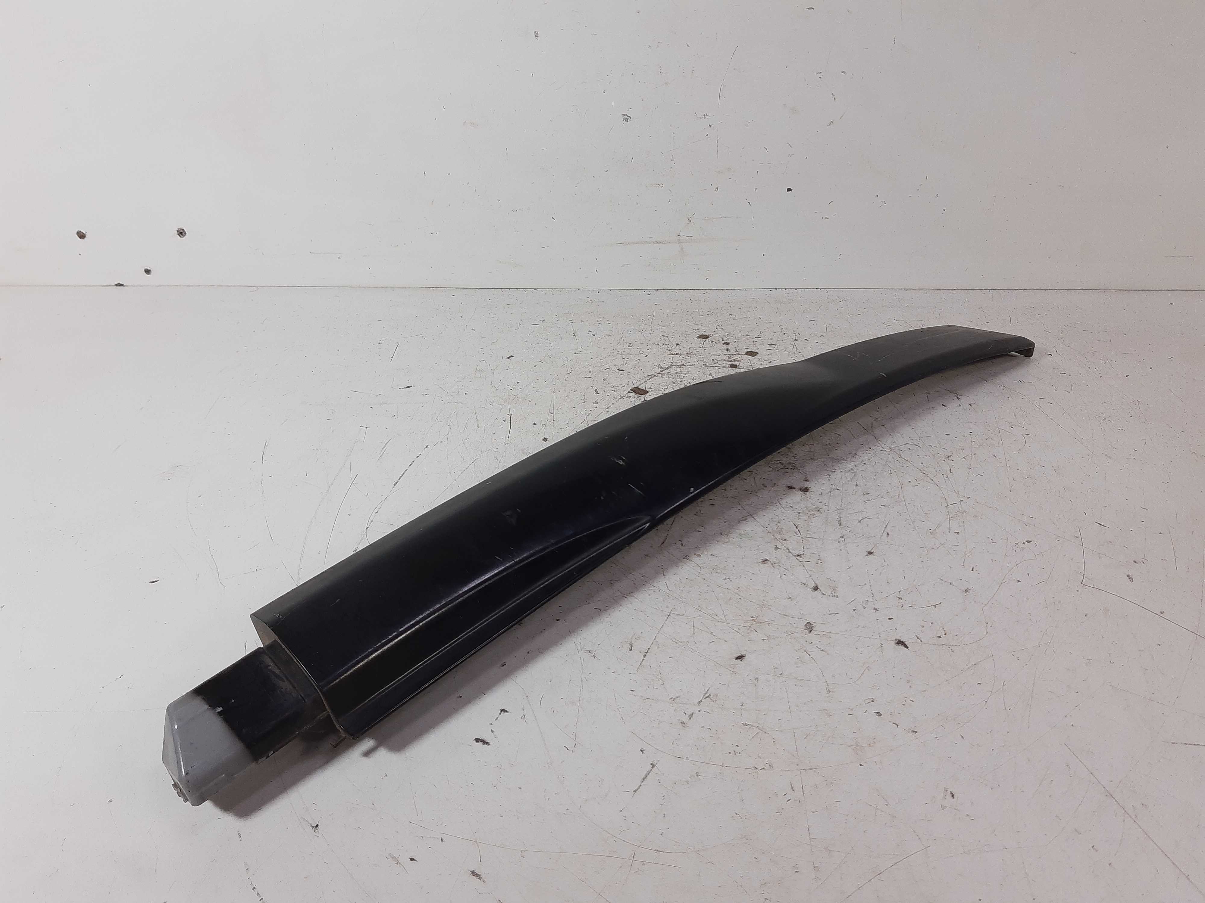 Moldura Rack Traseiro Esquerdo Subaru Forester 2008 A 2012 Z Preto